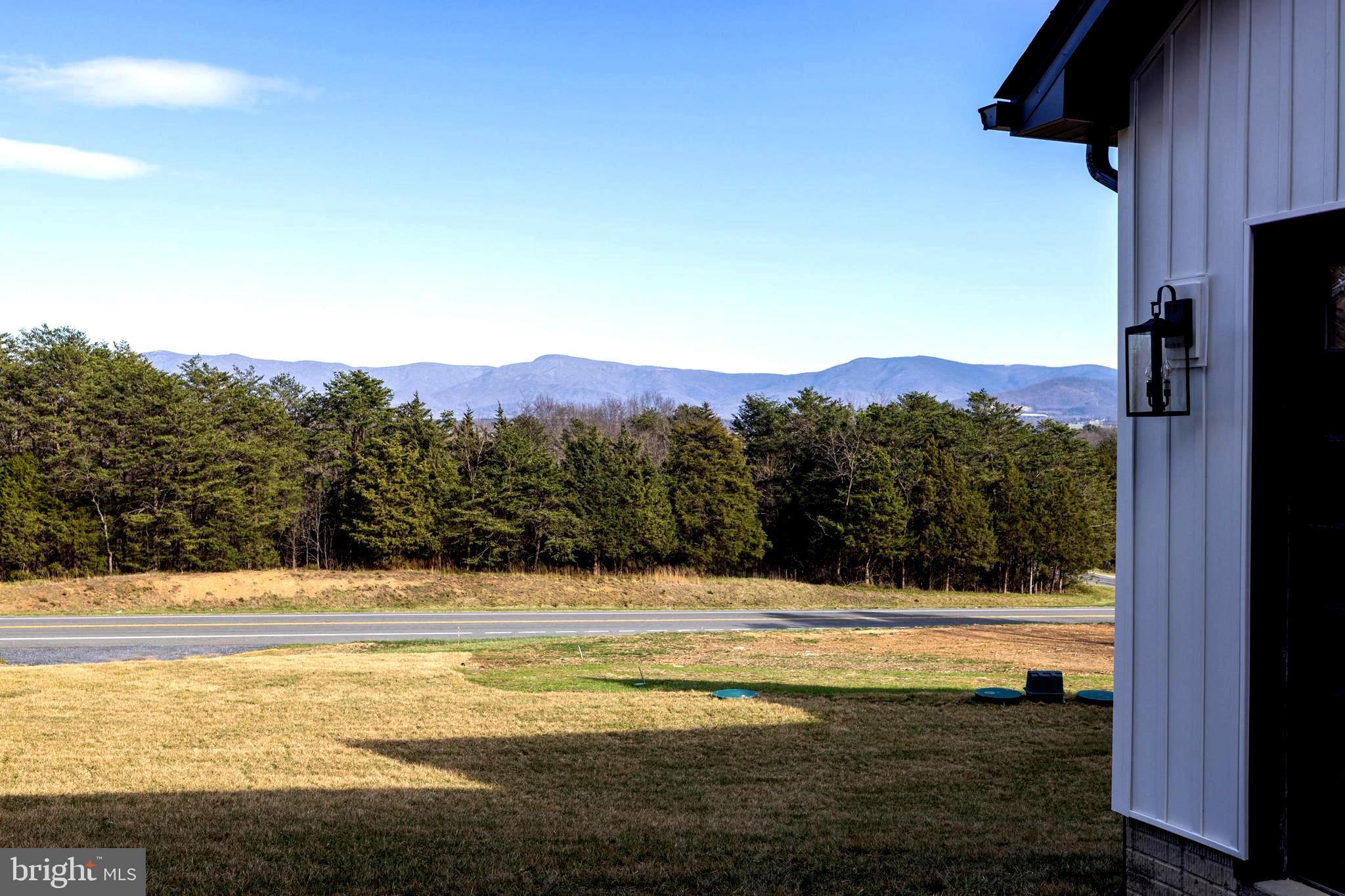 MOUNTAIN VIEW - Residential