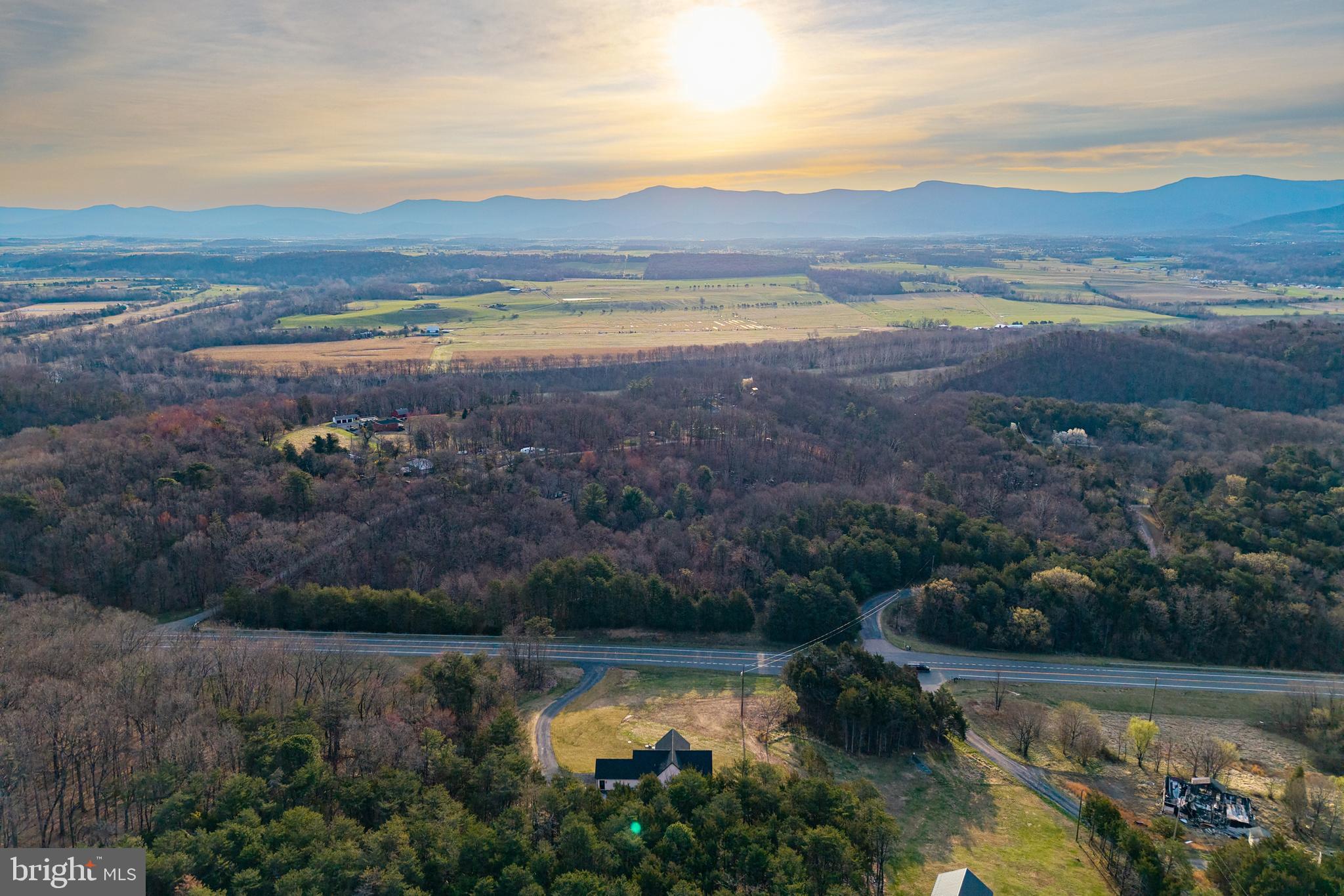 MOUNTAIN VIEW - Residential