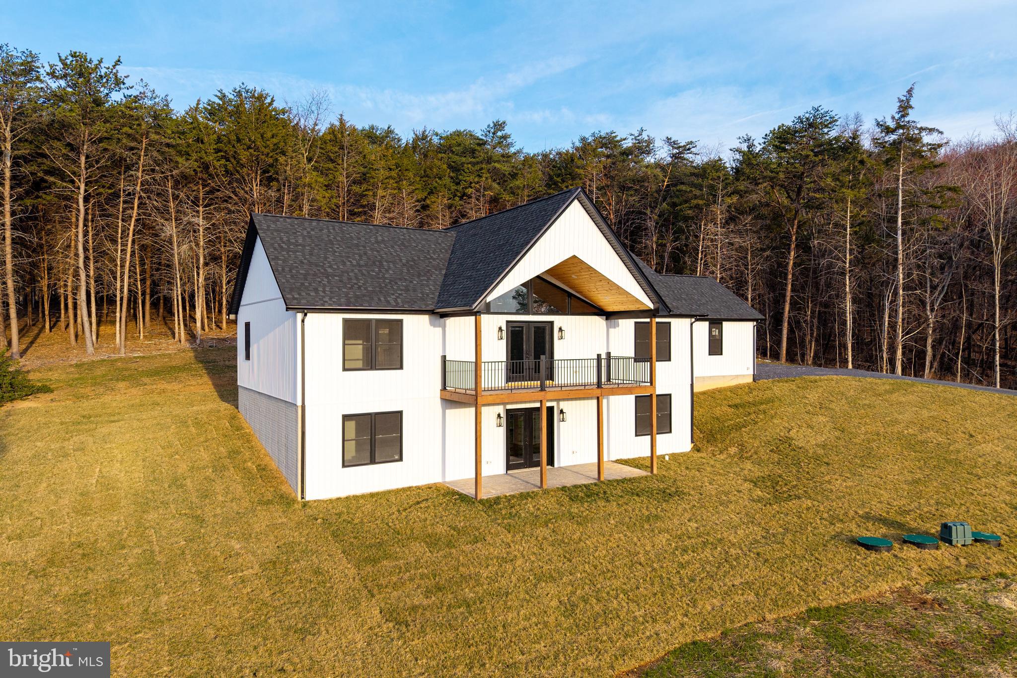 MOUNTAIN VIEW - Residential