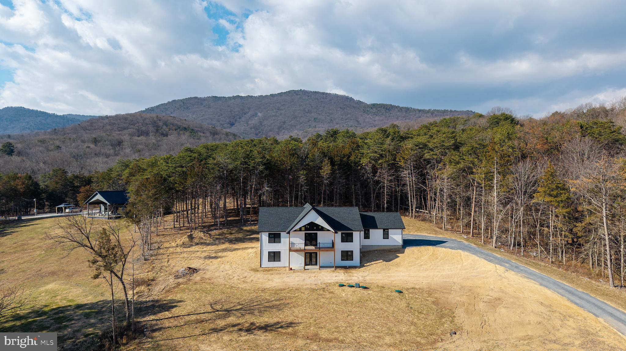 MOUNTAIN VIEW - Residential