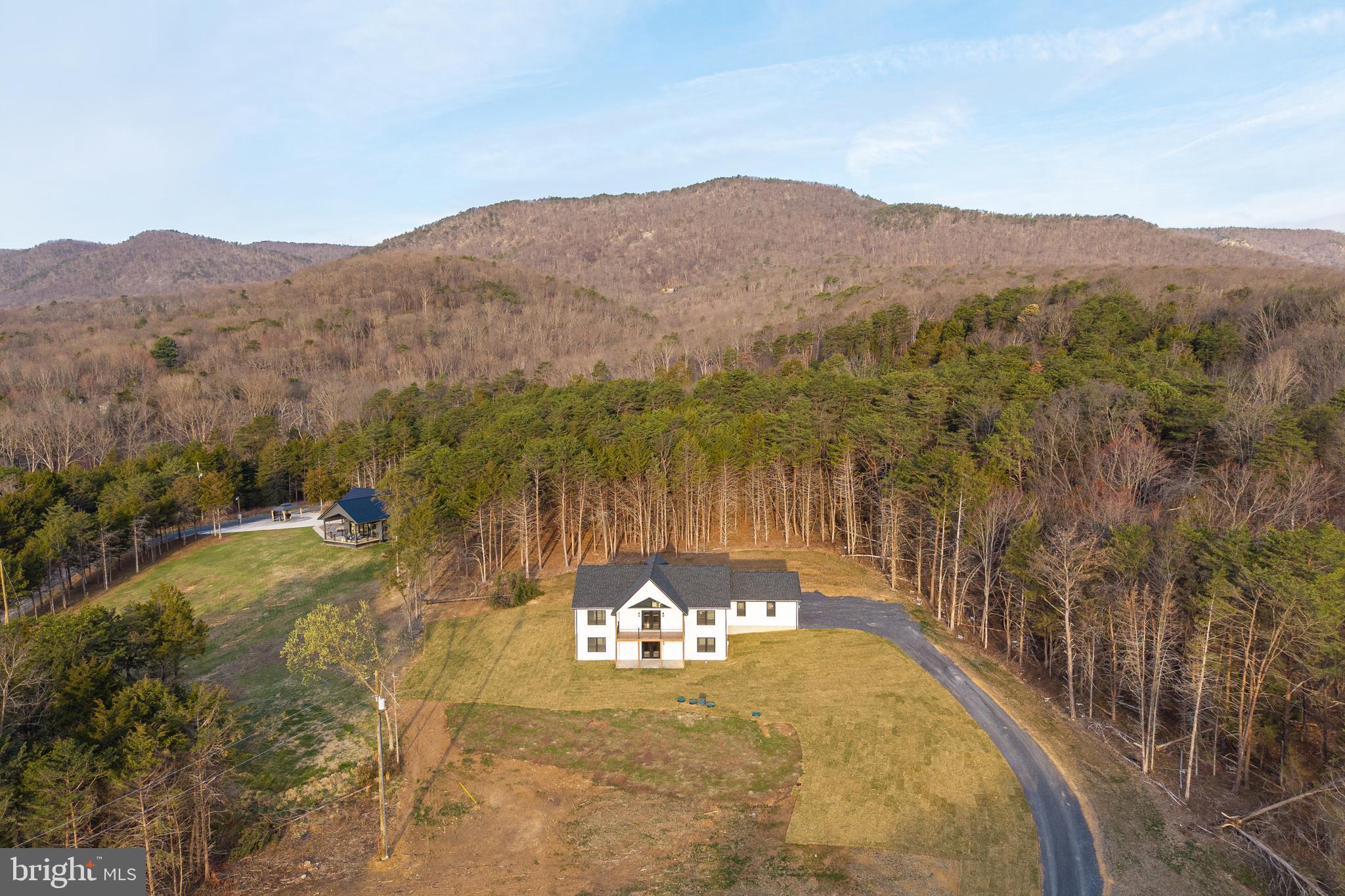 MOUNTAIN VIEW - Residential