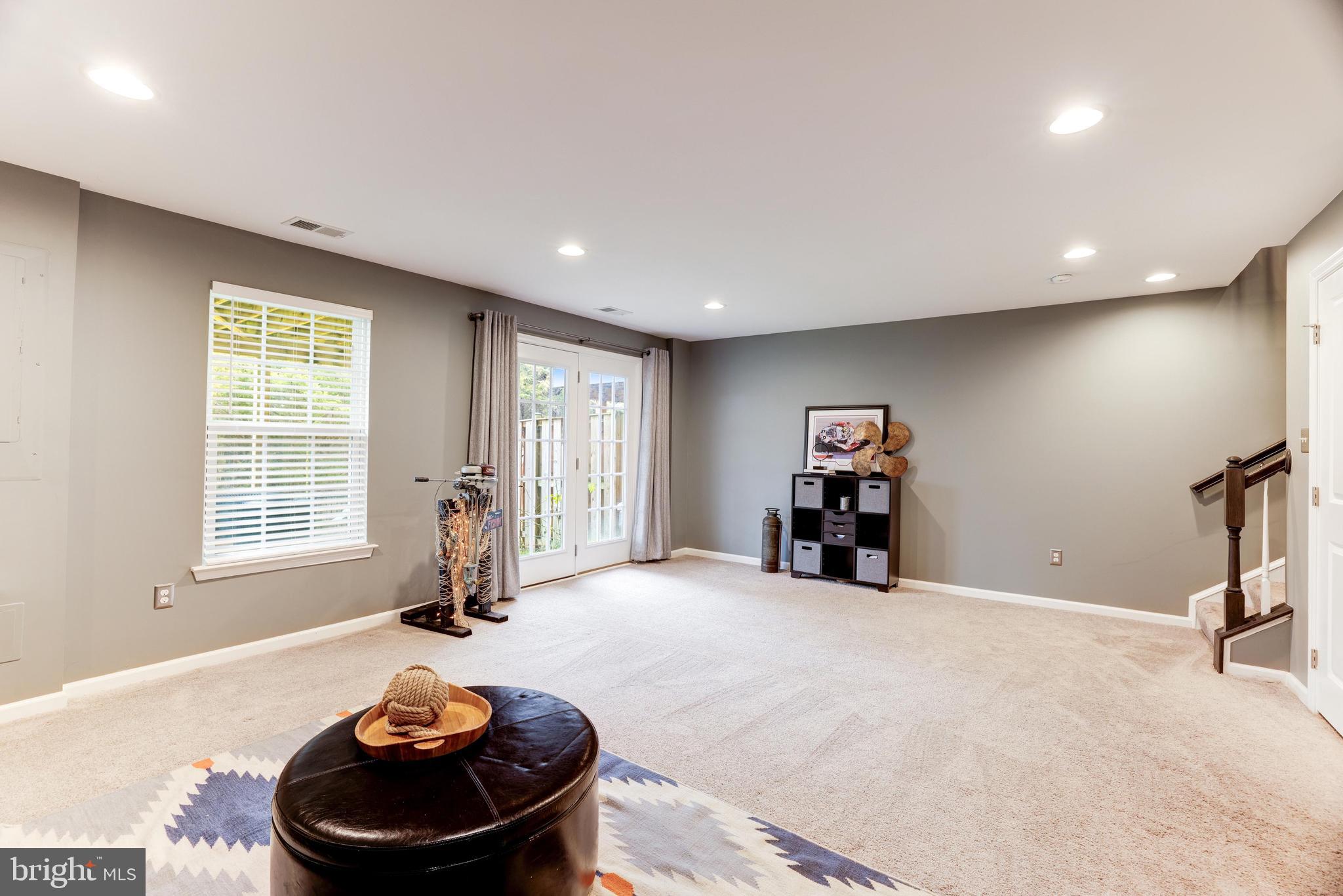 LAKE FREDERICK - Residential