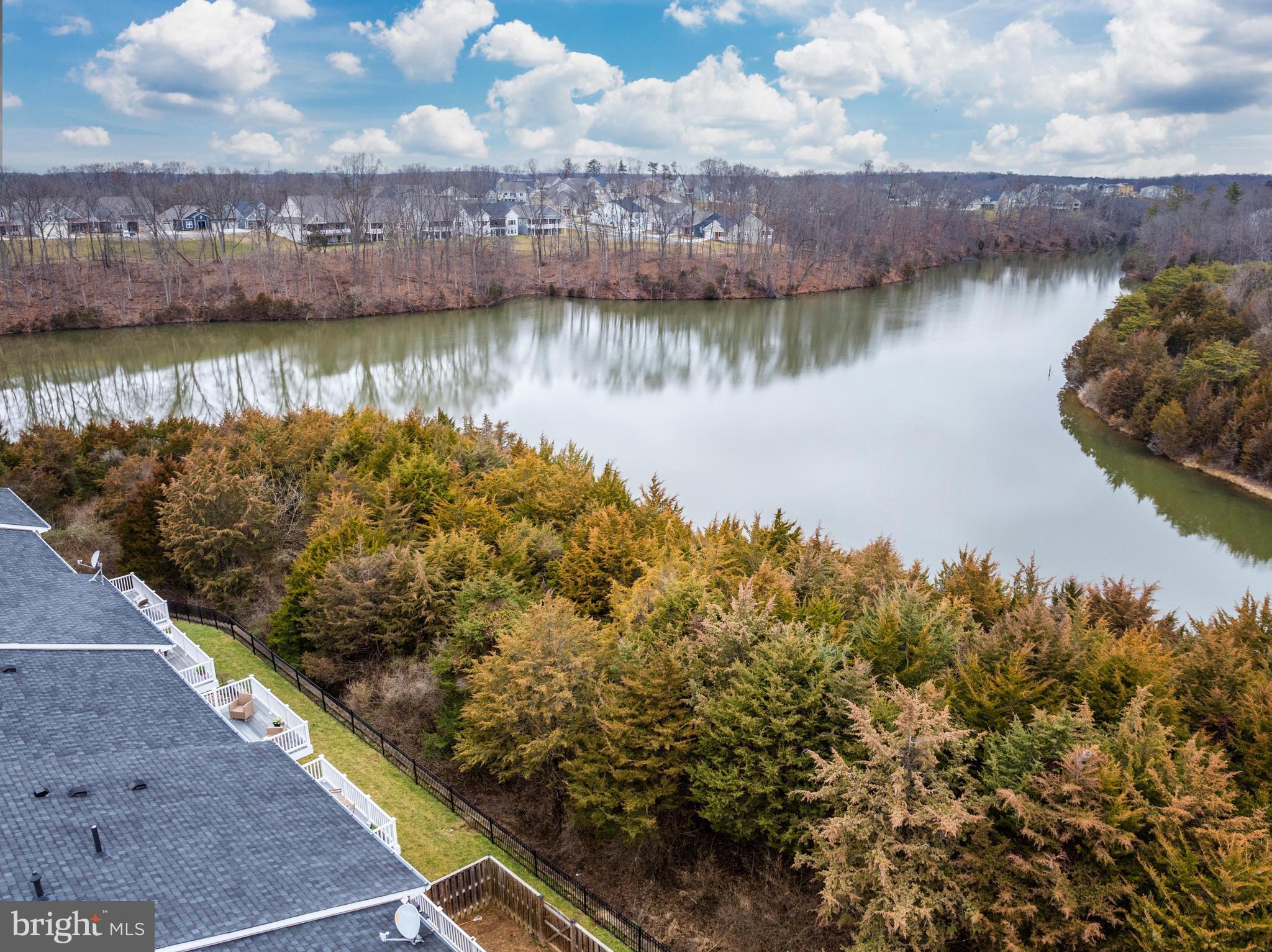 LAKE FREDERICK - Residential