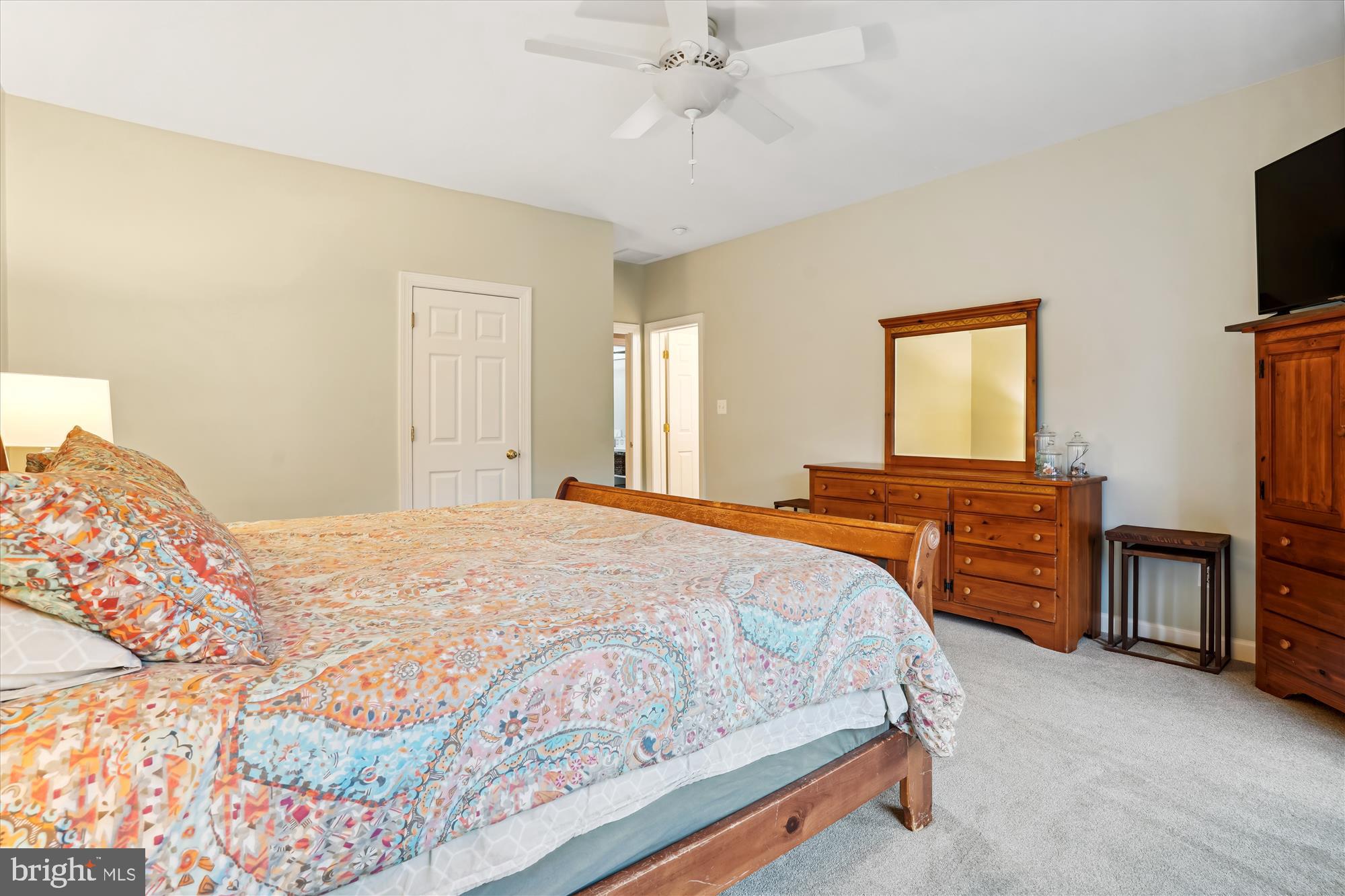 THUNDER OAK - Residential