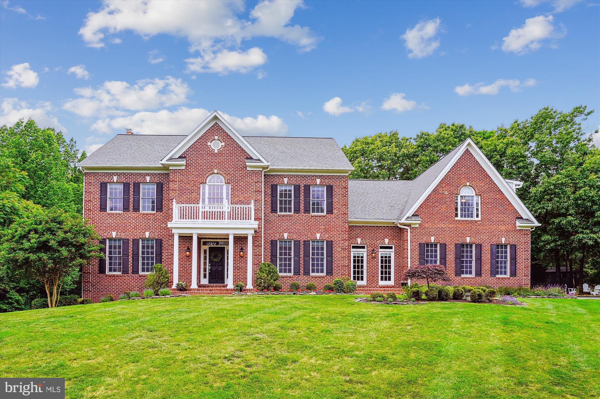THUNDER OAK - Residential