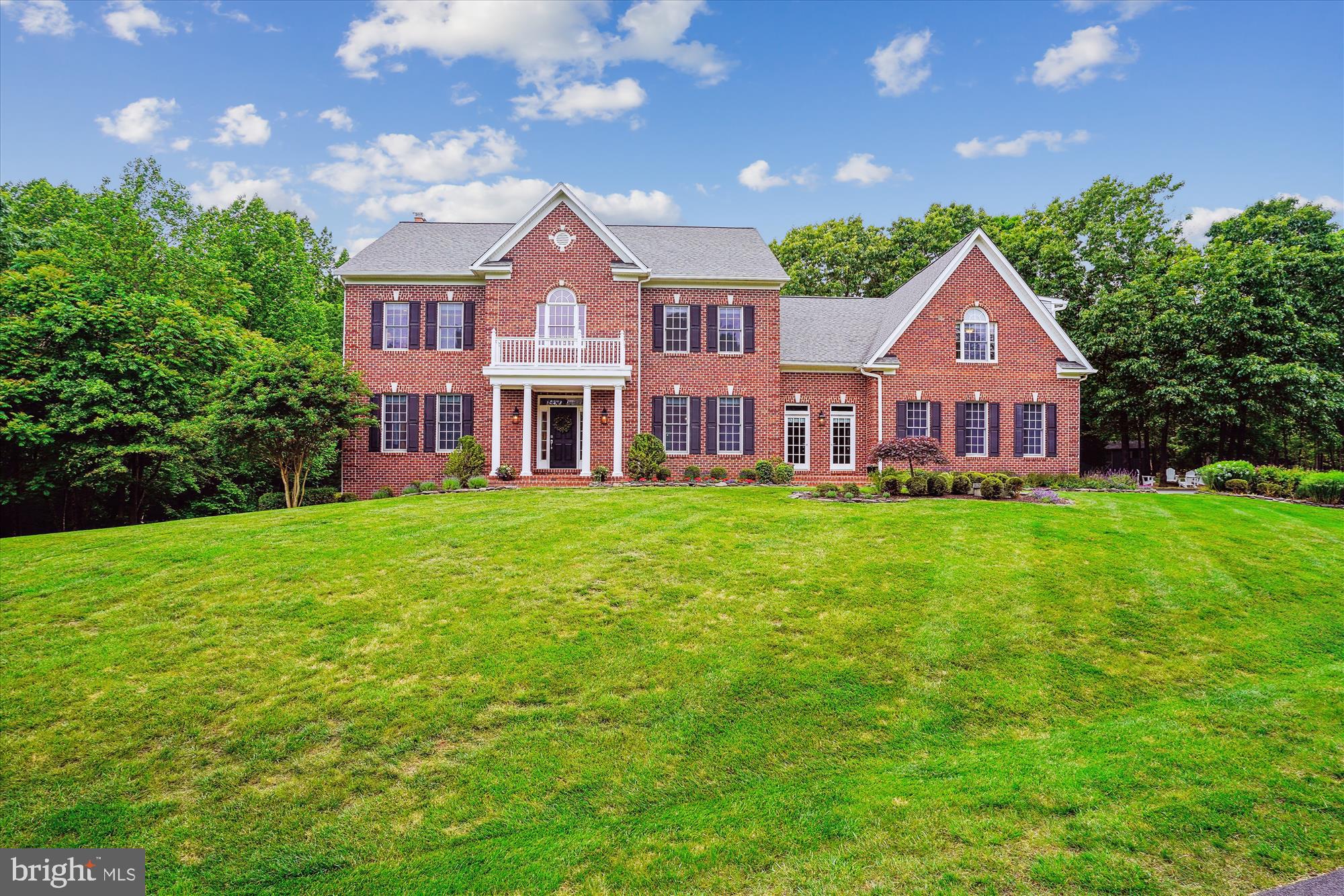 THUNDER OAK - Residential