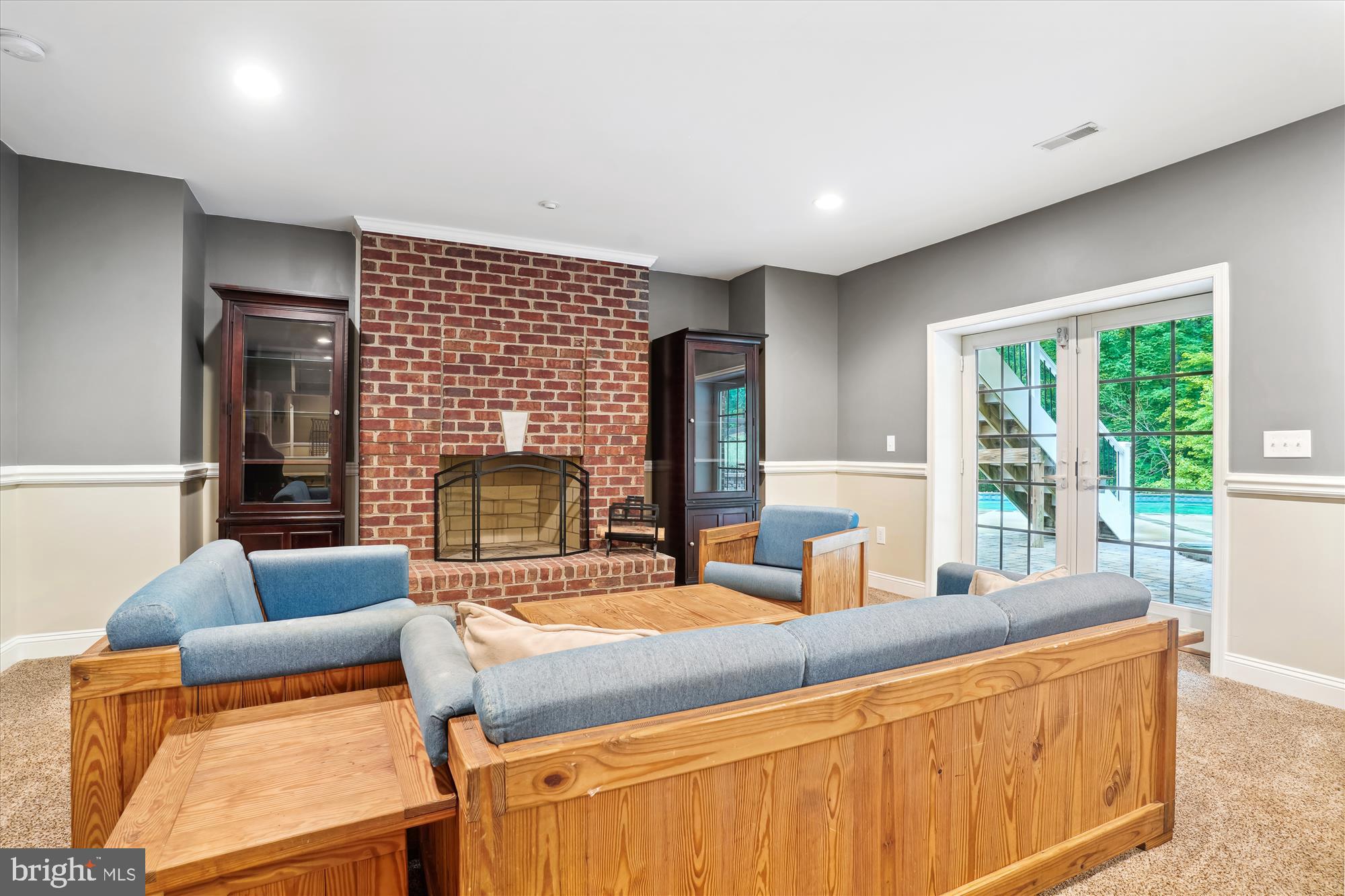 THUNDER OAK - Residential