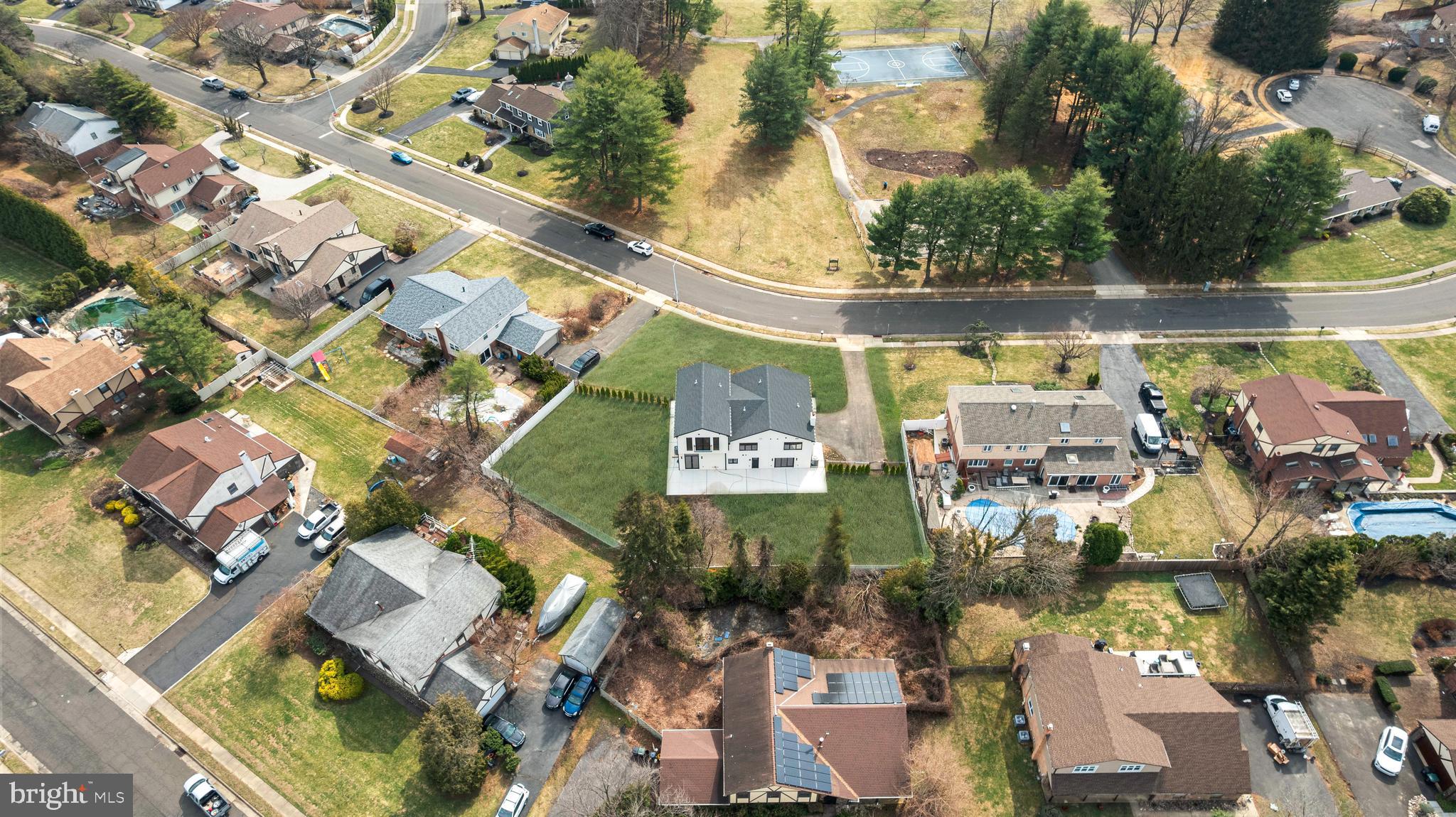 JUSTA FARMS - Residential