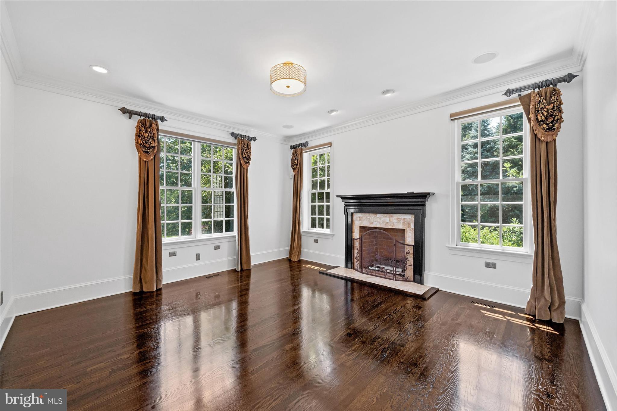 CENTREVILLE RESERV - Residential