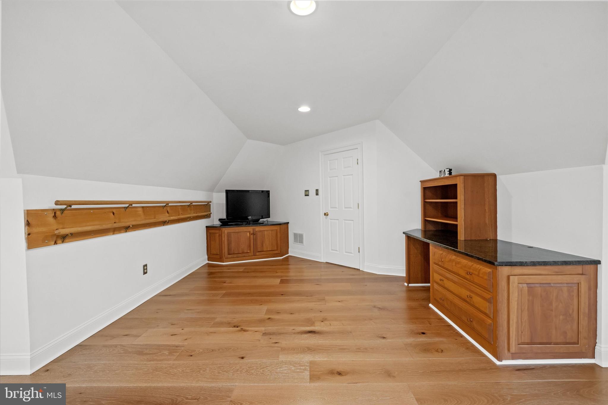 CENTREVILLE RESERV - Residential