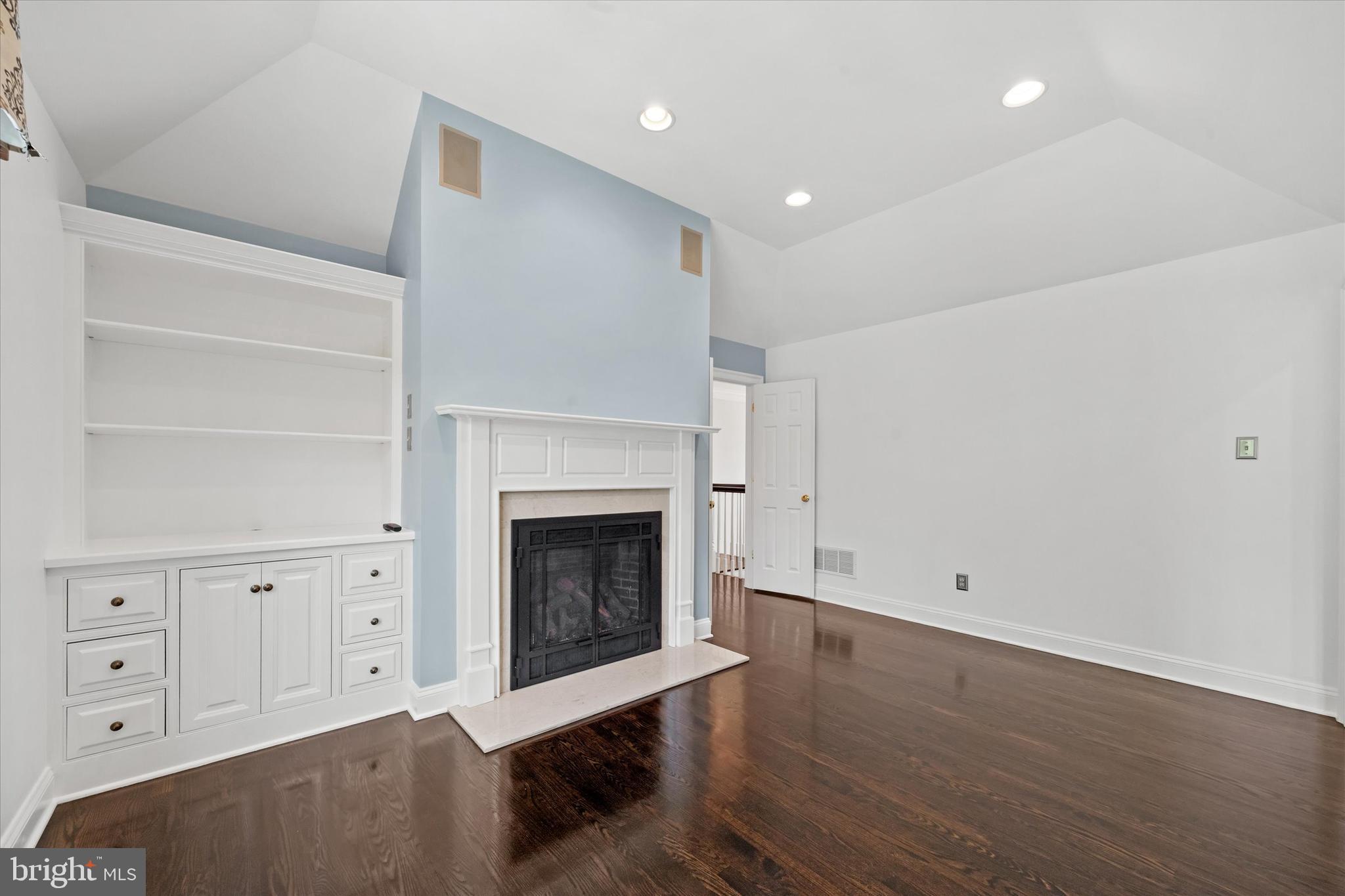 CENTREVILLE RESERV - Residential