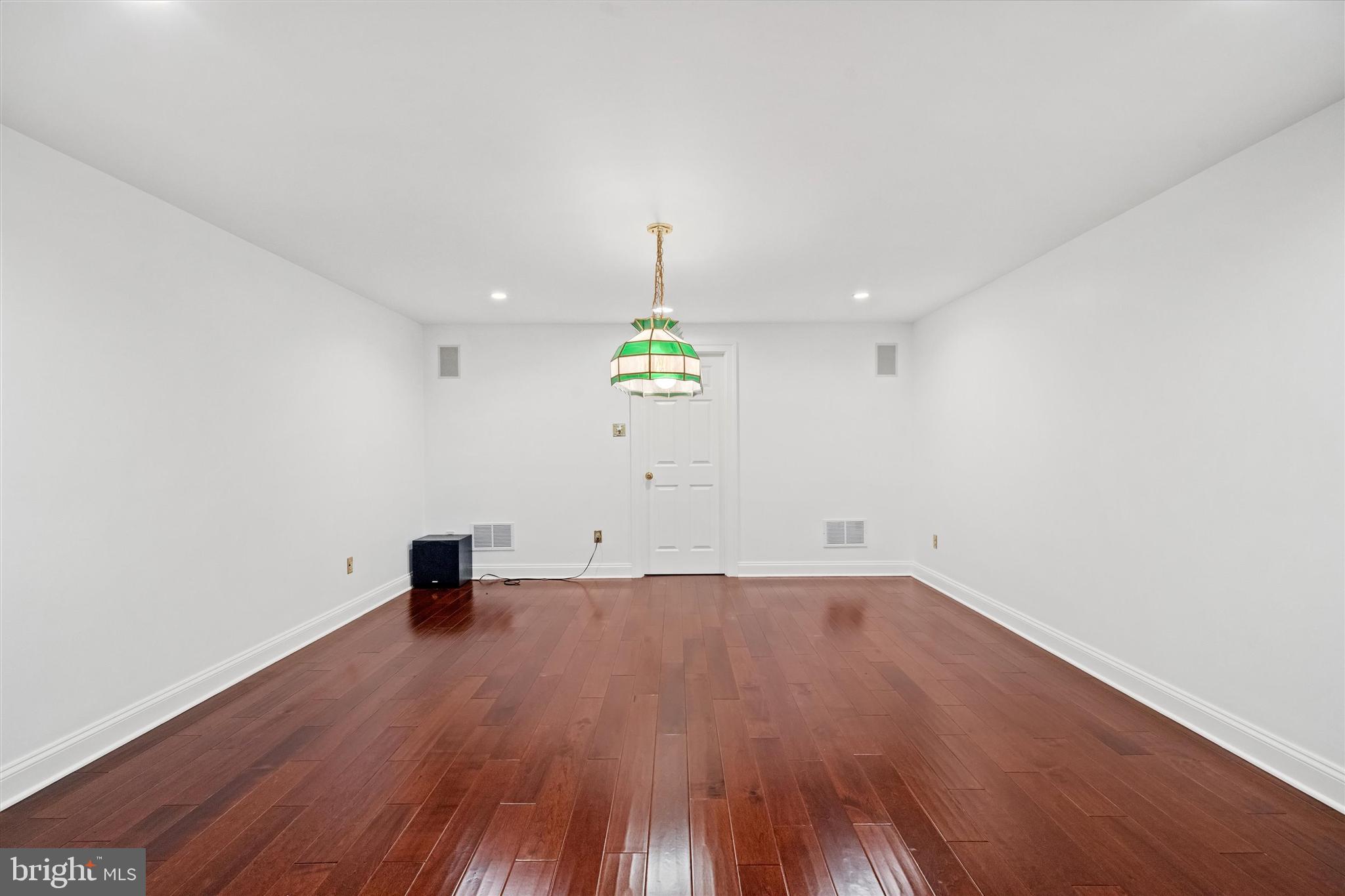 CENTREVILLE RESERV - Residential