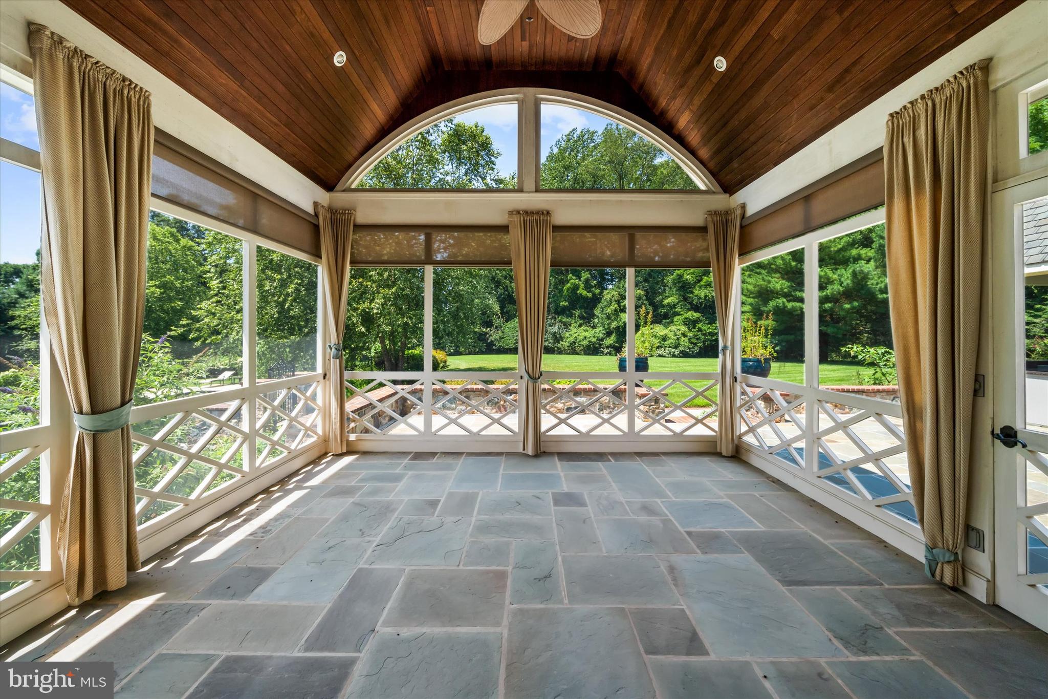 CENTREVILLE RESERV - Residential