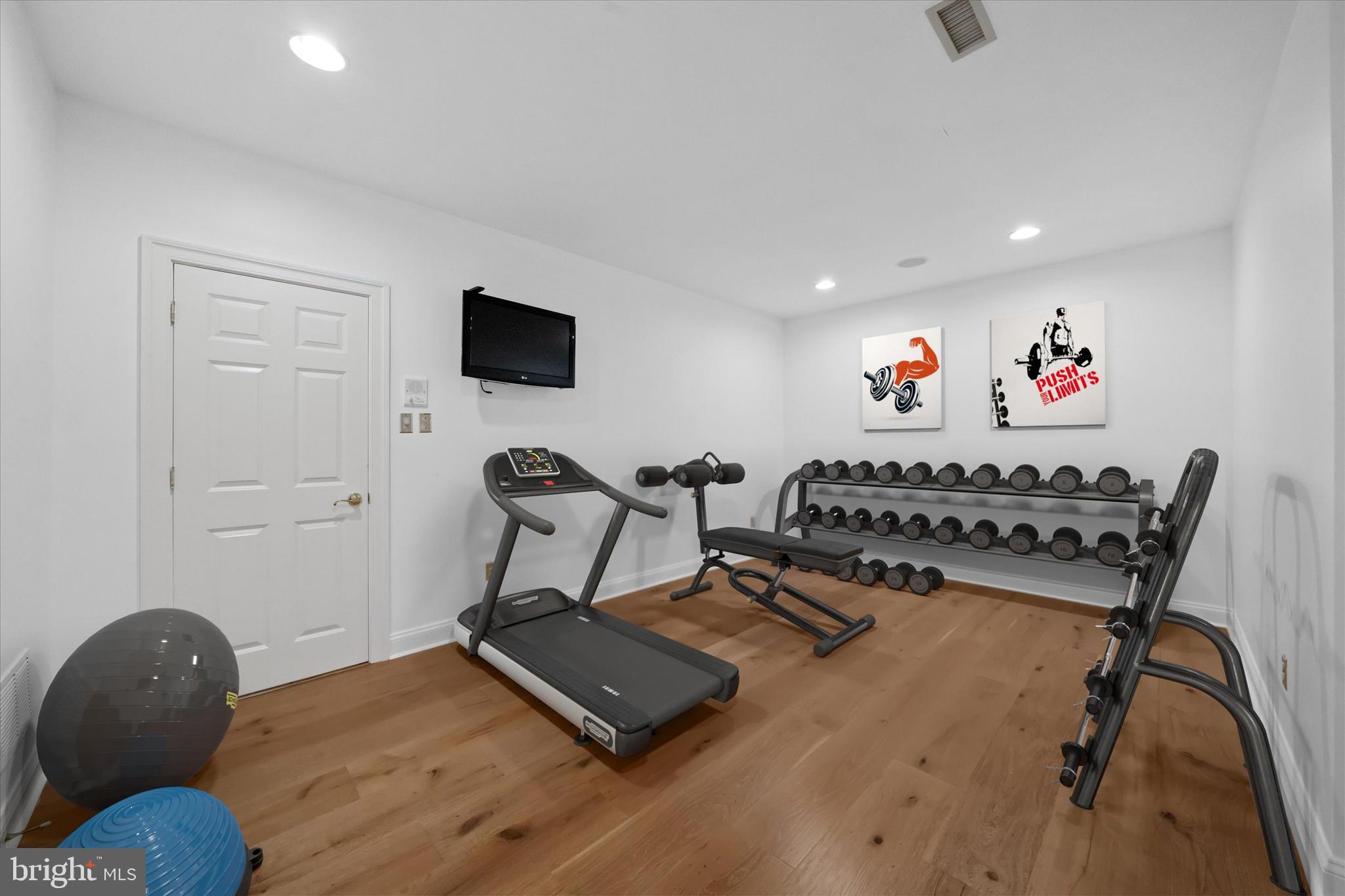 CENTREVILLE RESERV - Residential