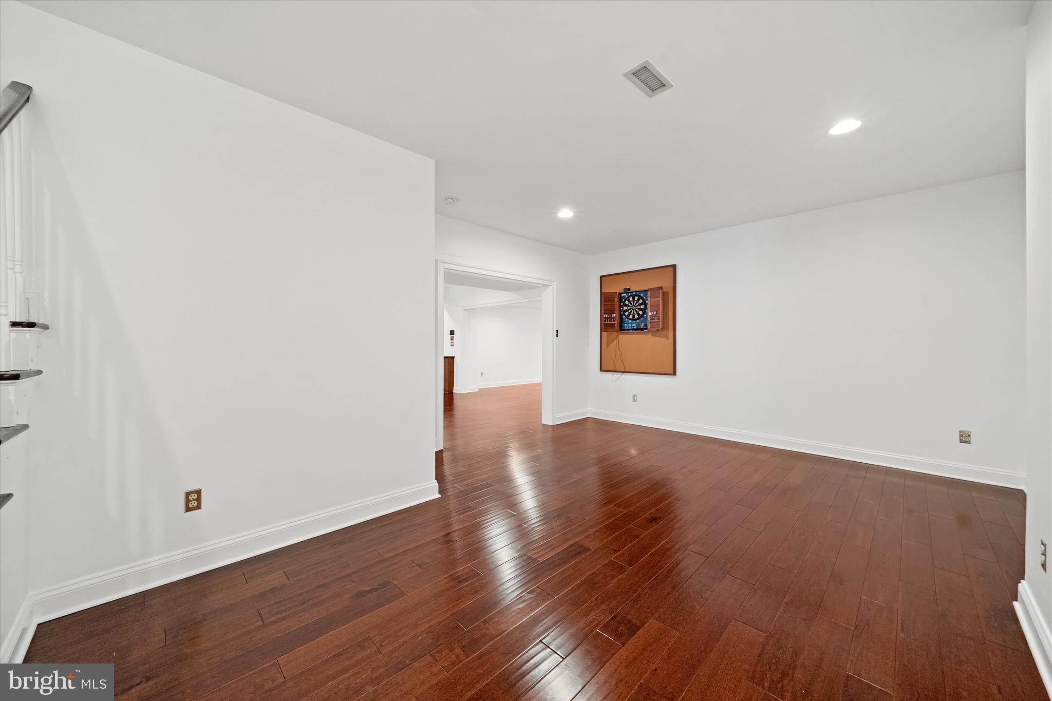 CENTREVILLE RESERV - Residential