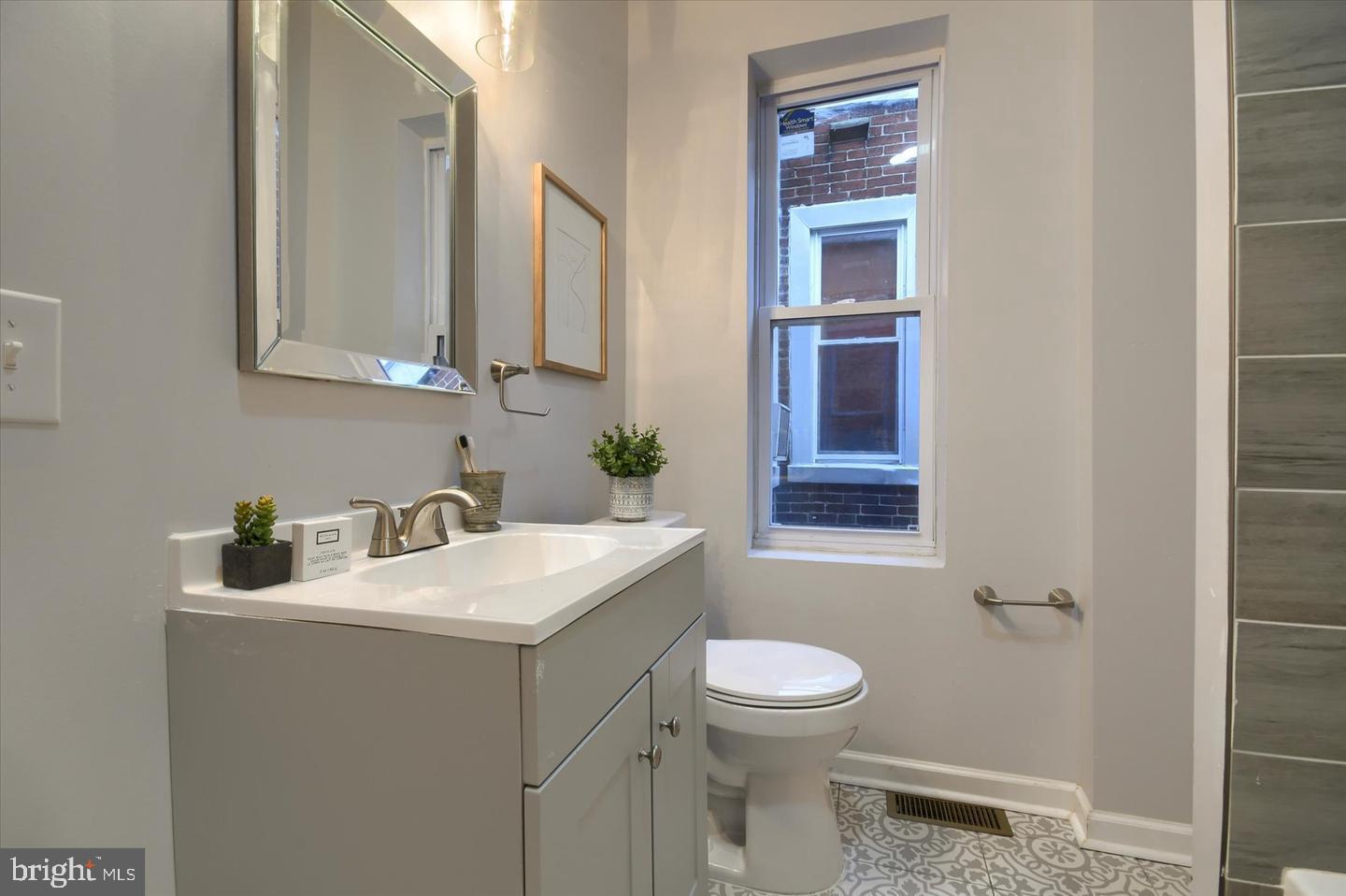 WEST PHILADELPHIA - Residential