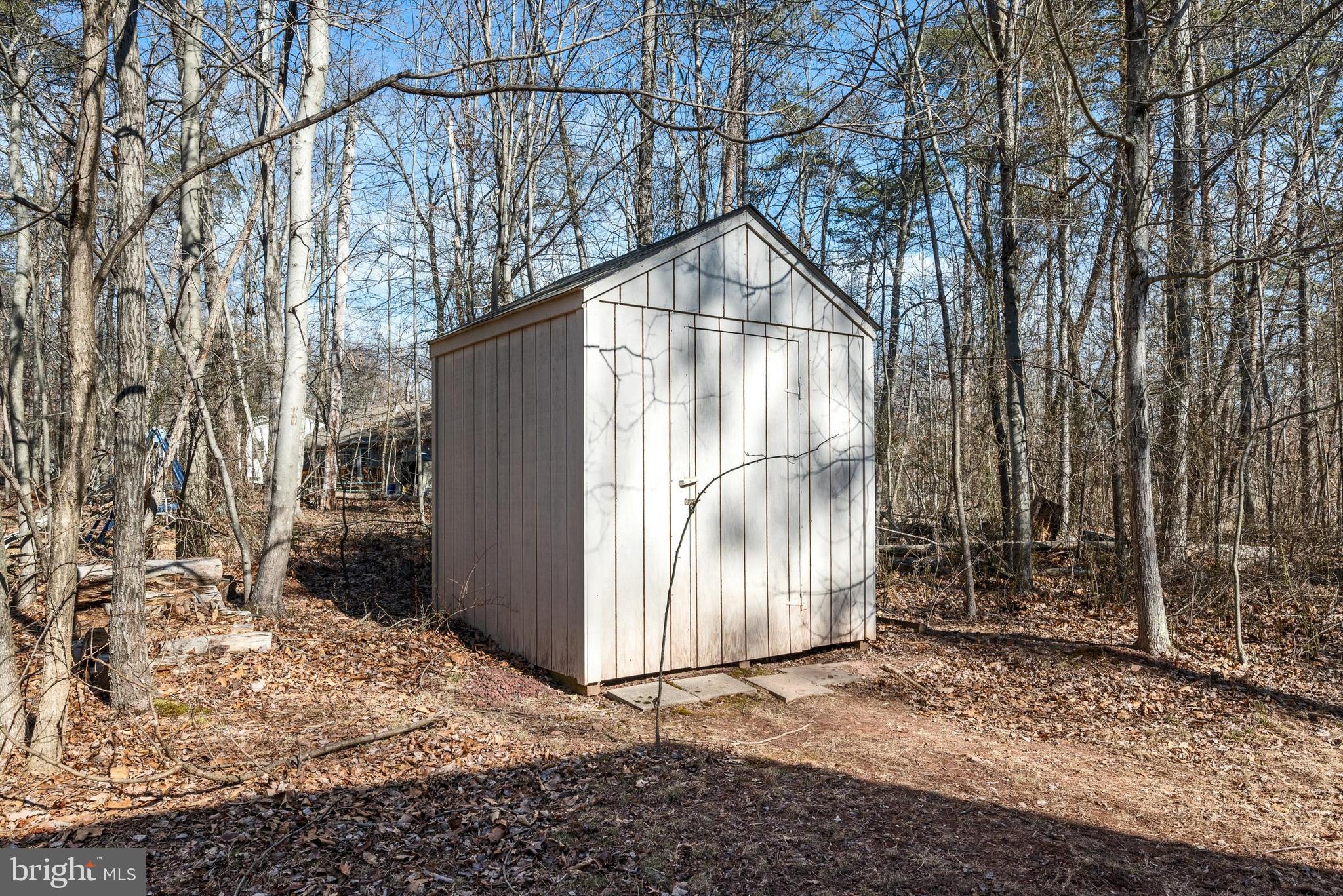 LAKE HOLIDAY ESTATES - Residential