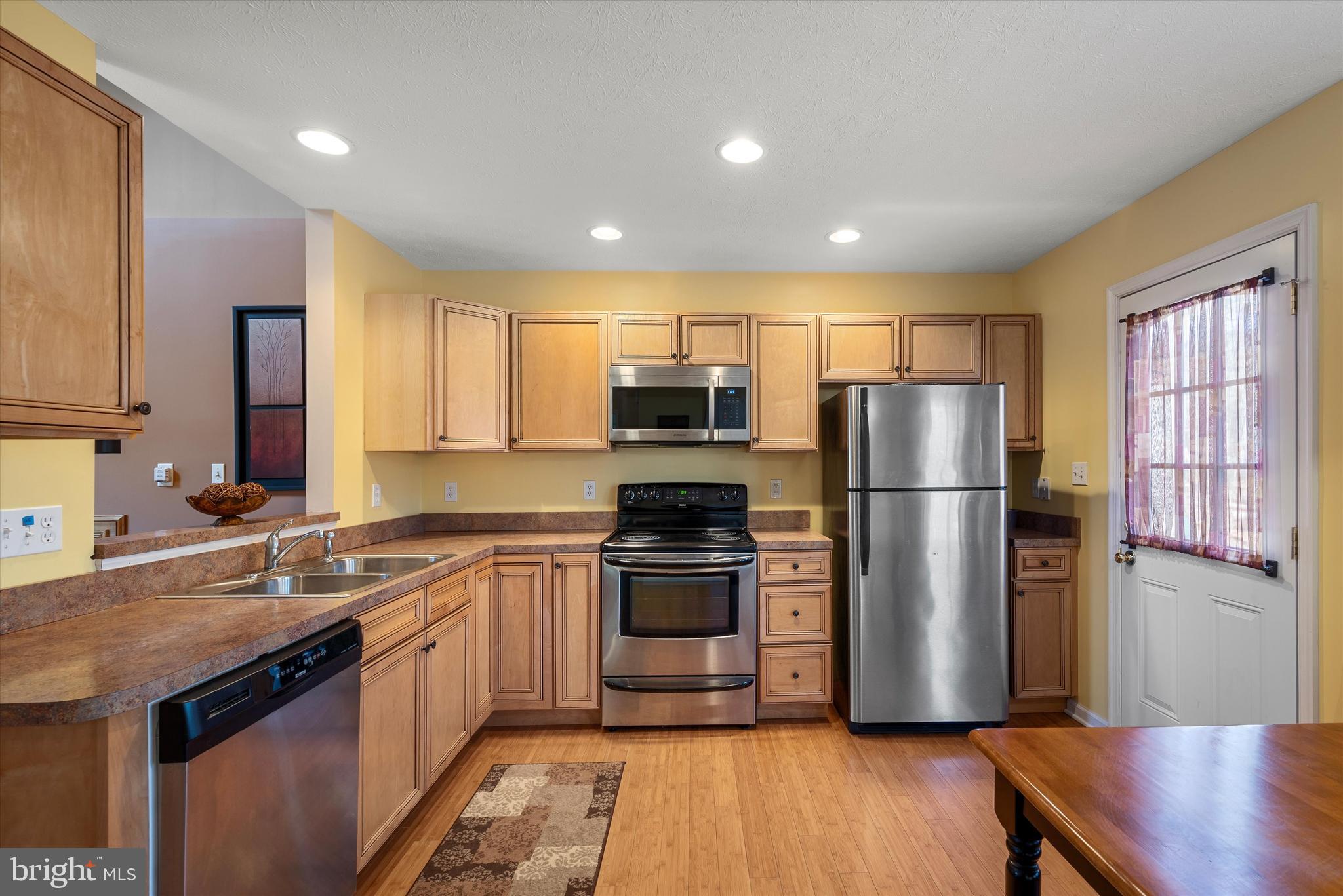LAKE HOLIDAY ESTATES - Residential