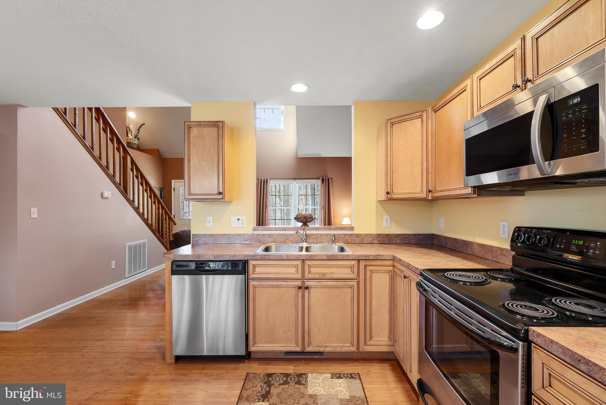 LAKE HOLIDAY ESTATES - Residential