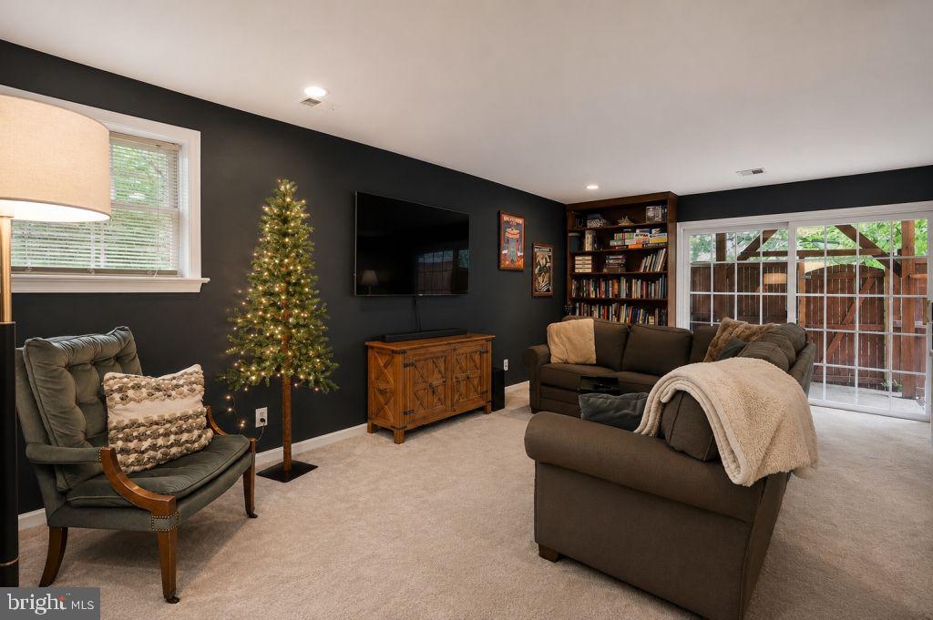 FAIRLINGTON - Residential