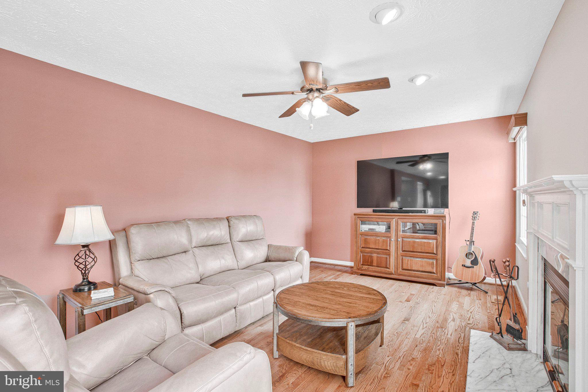 SEVEN OAKS - Residential