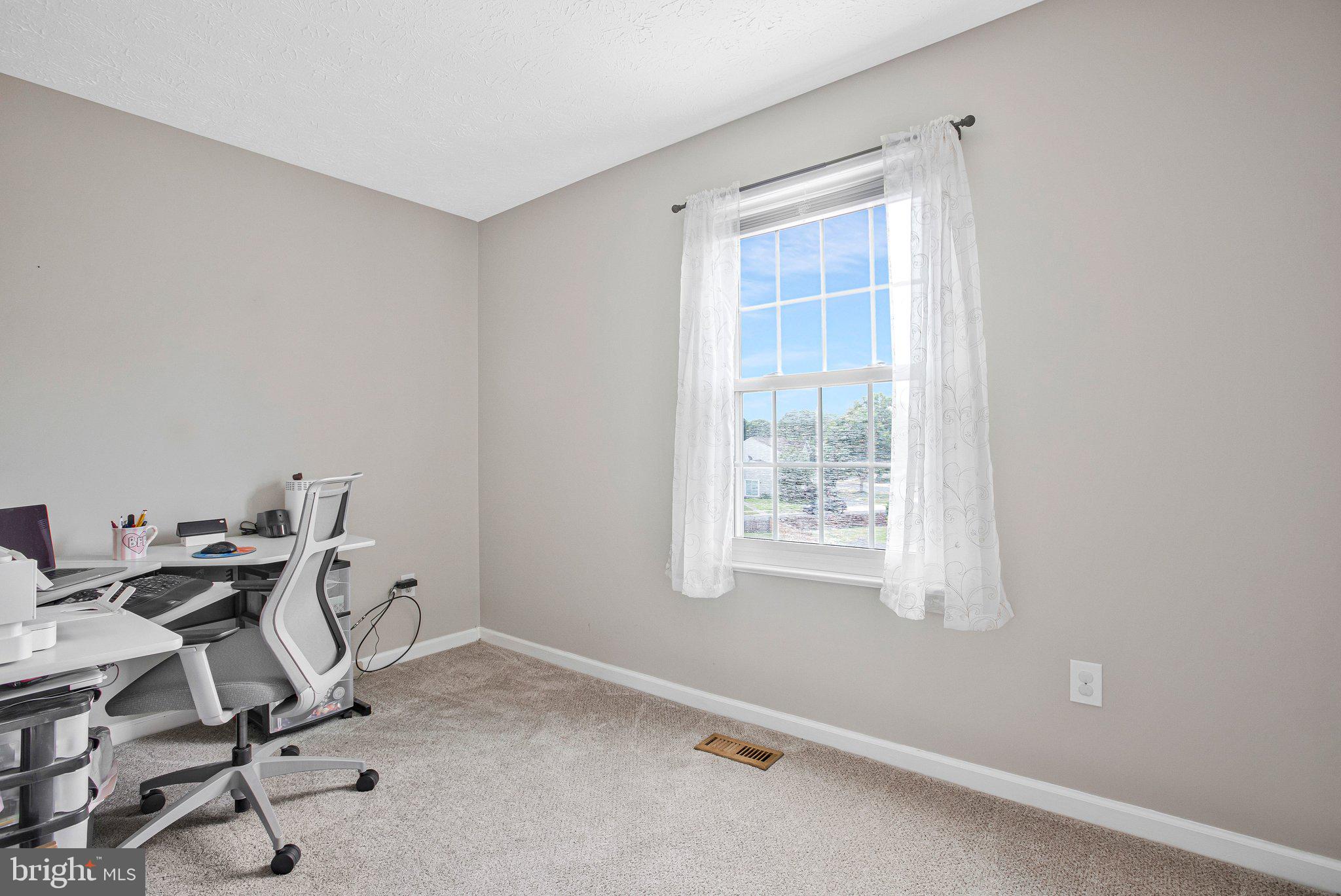 SEVEN OAKS - Residential