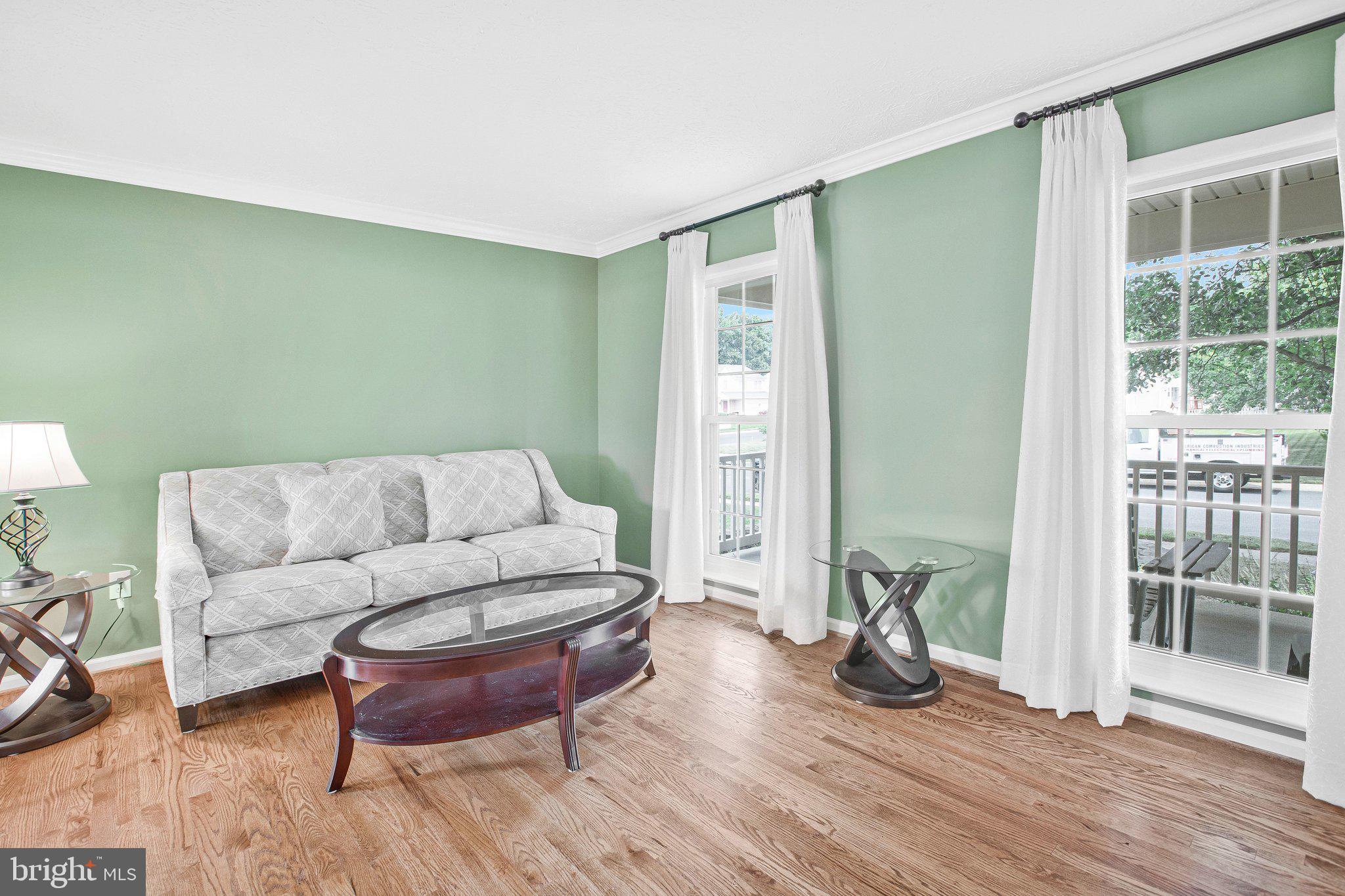SEVEN OAKS - Residential