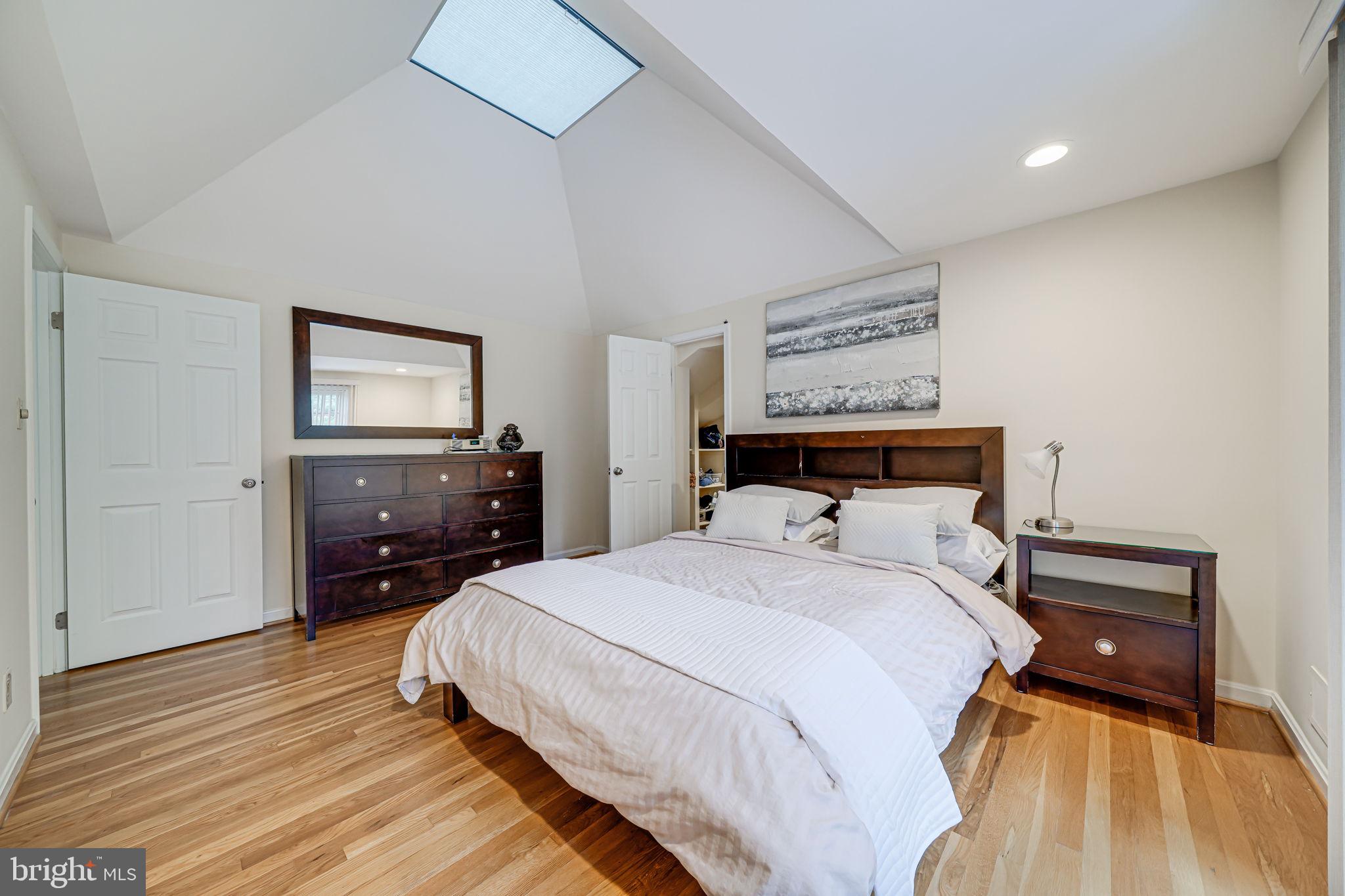 CHAPEL SQUARE - Residential