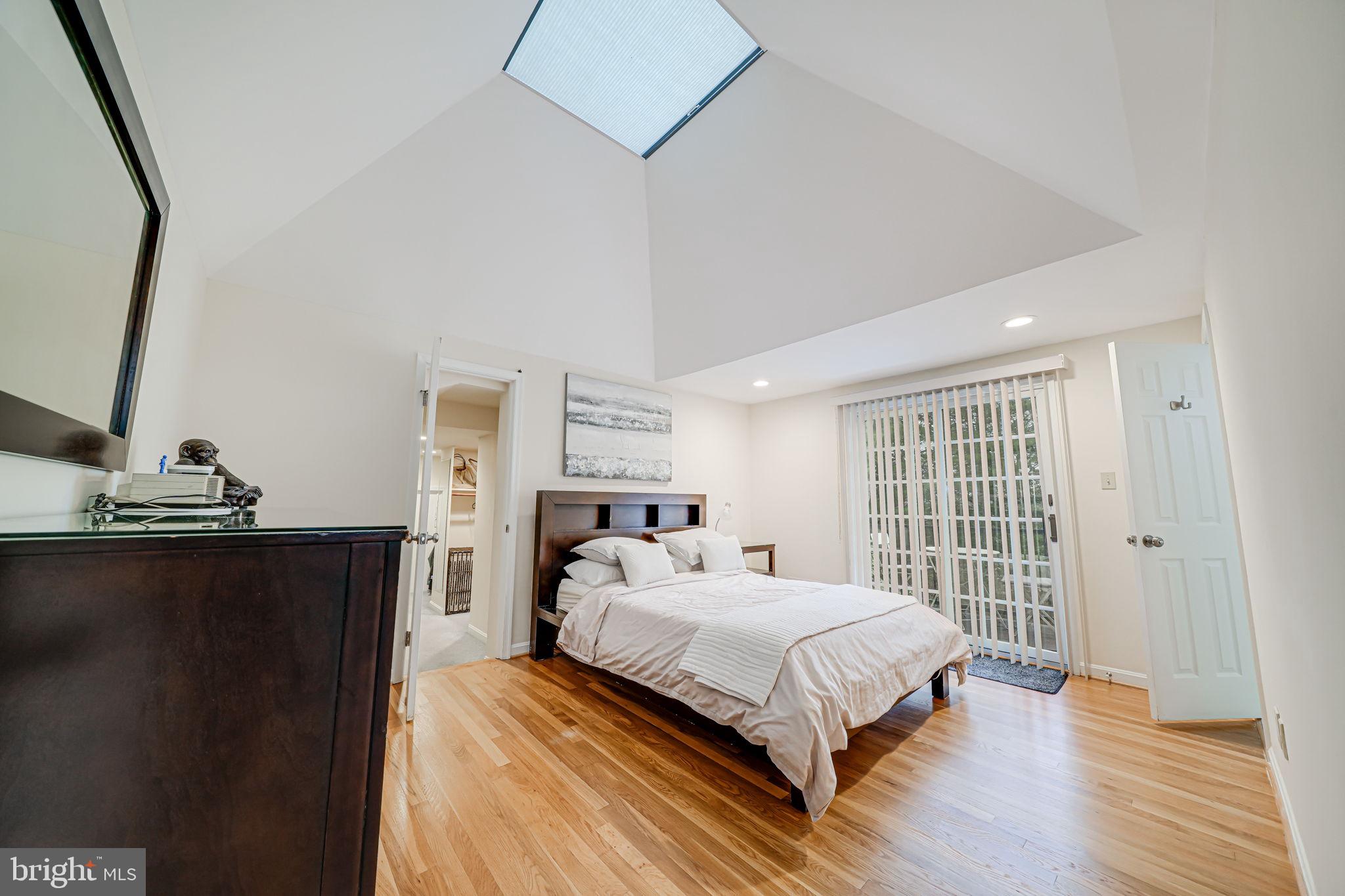 CHAPEL SQUARE - Residential