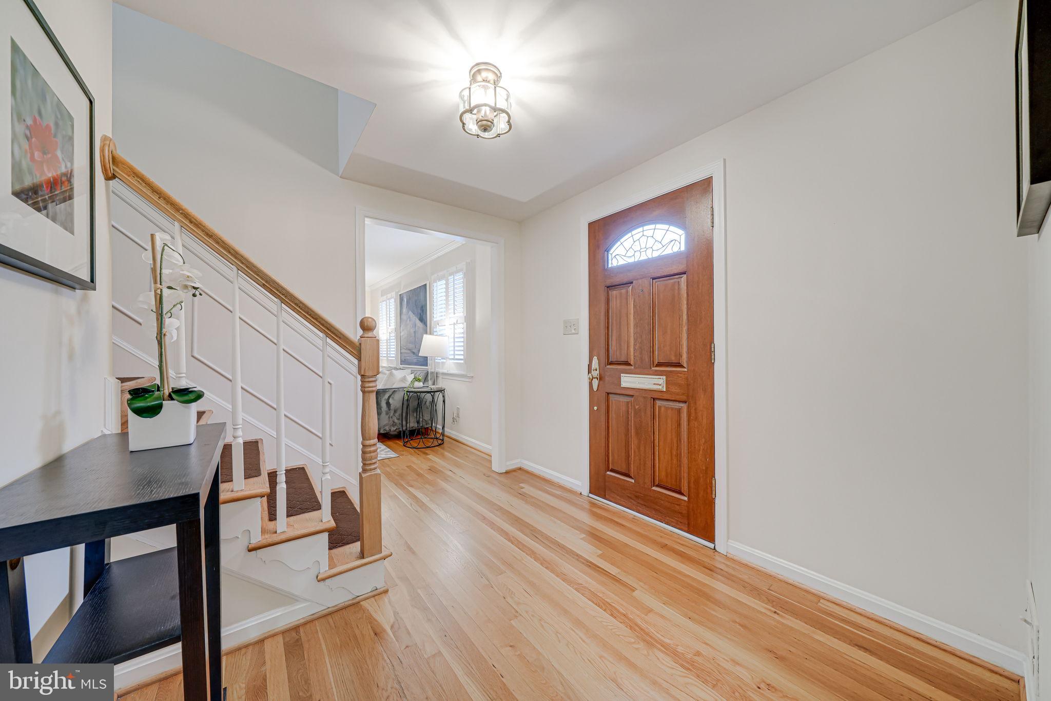CHAPEL SQUARE - Residential