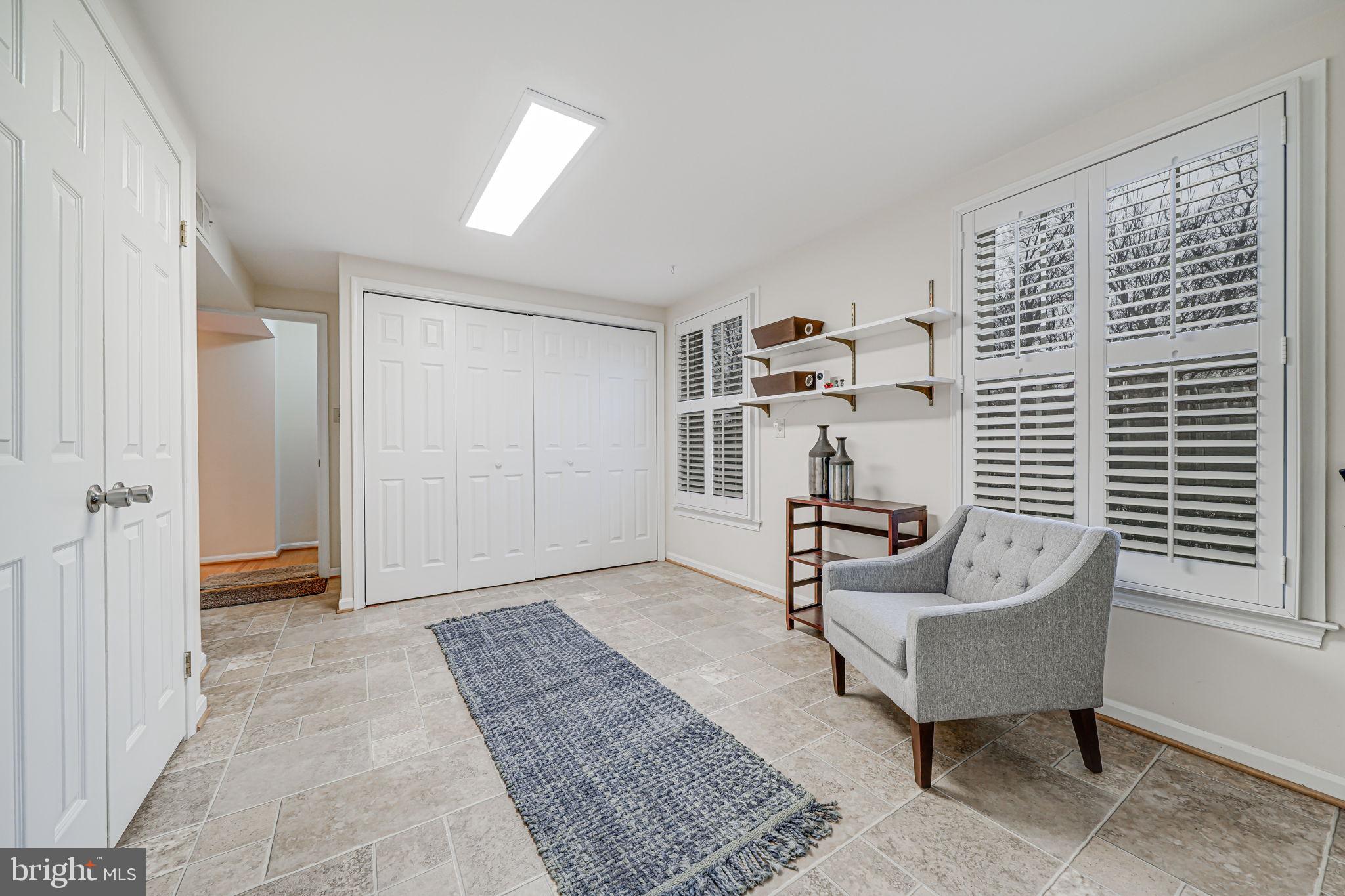 CHAPEL SQUARE - Residential