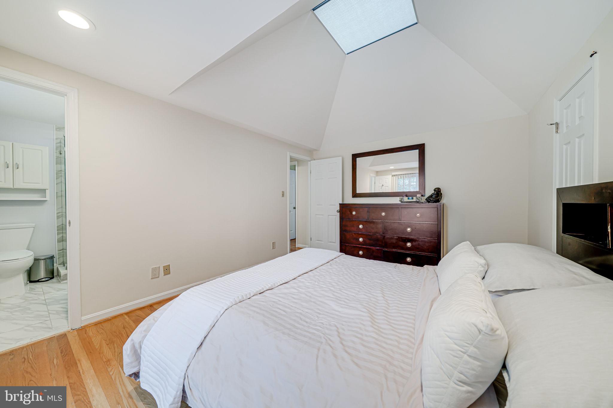 CHAPEL SQUARE - Residential