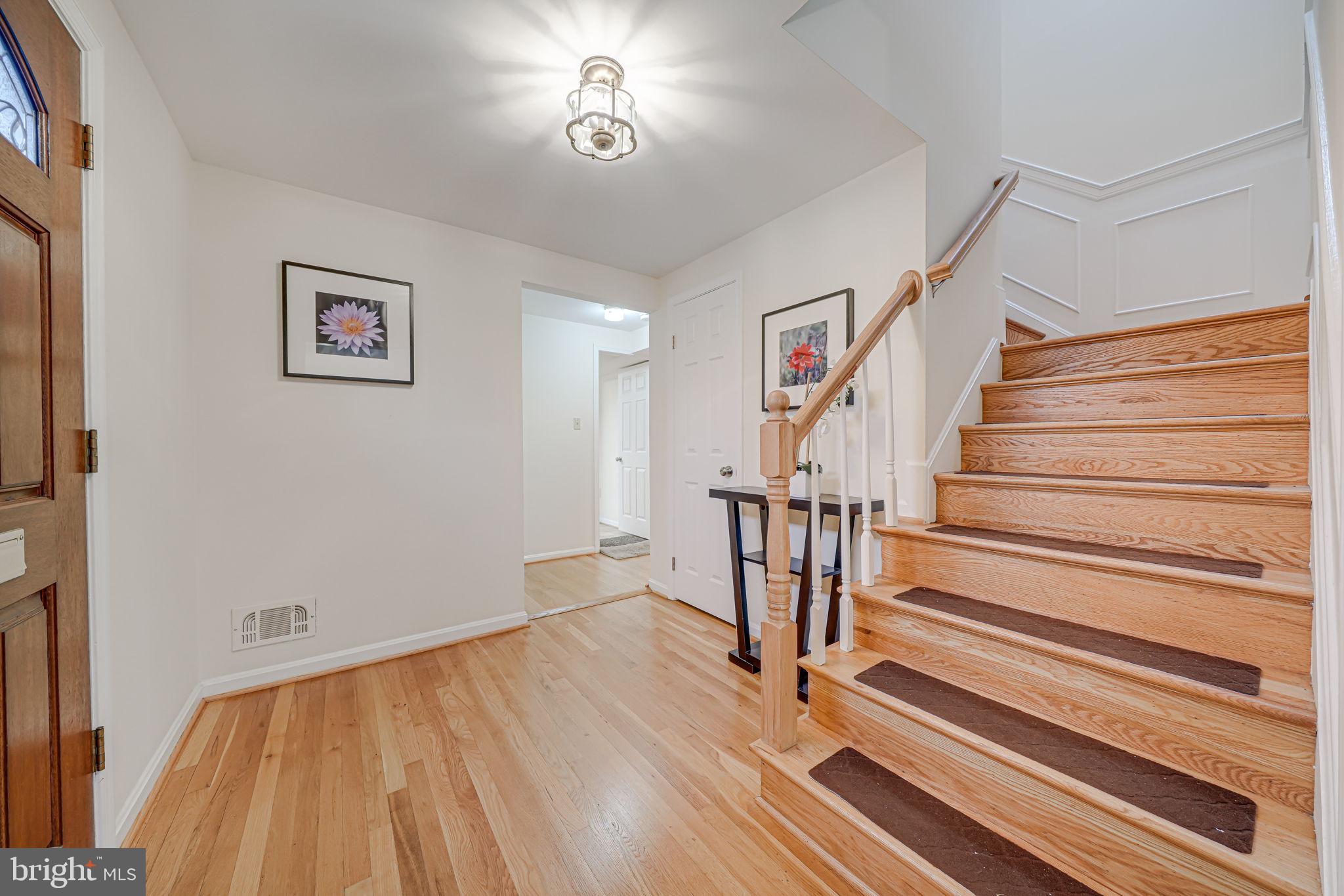 CHAPEL SQUARE - Residential