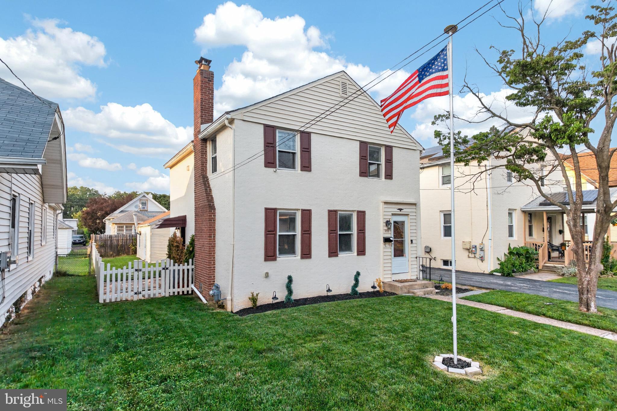GARDEN CITY - Residential