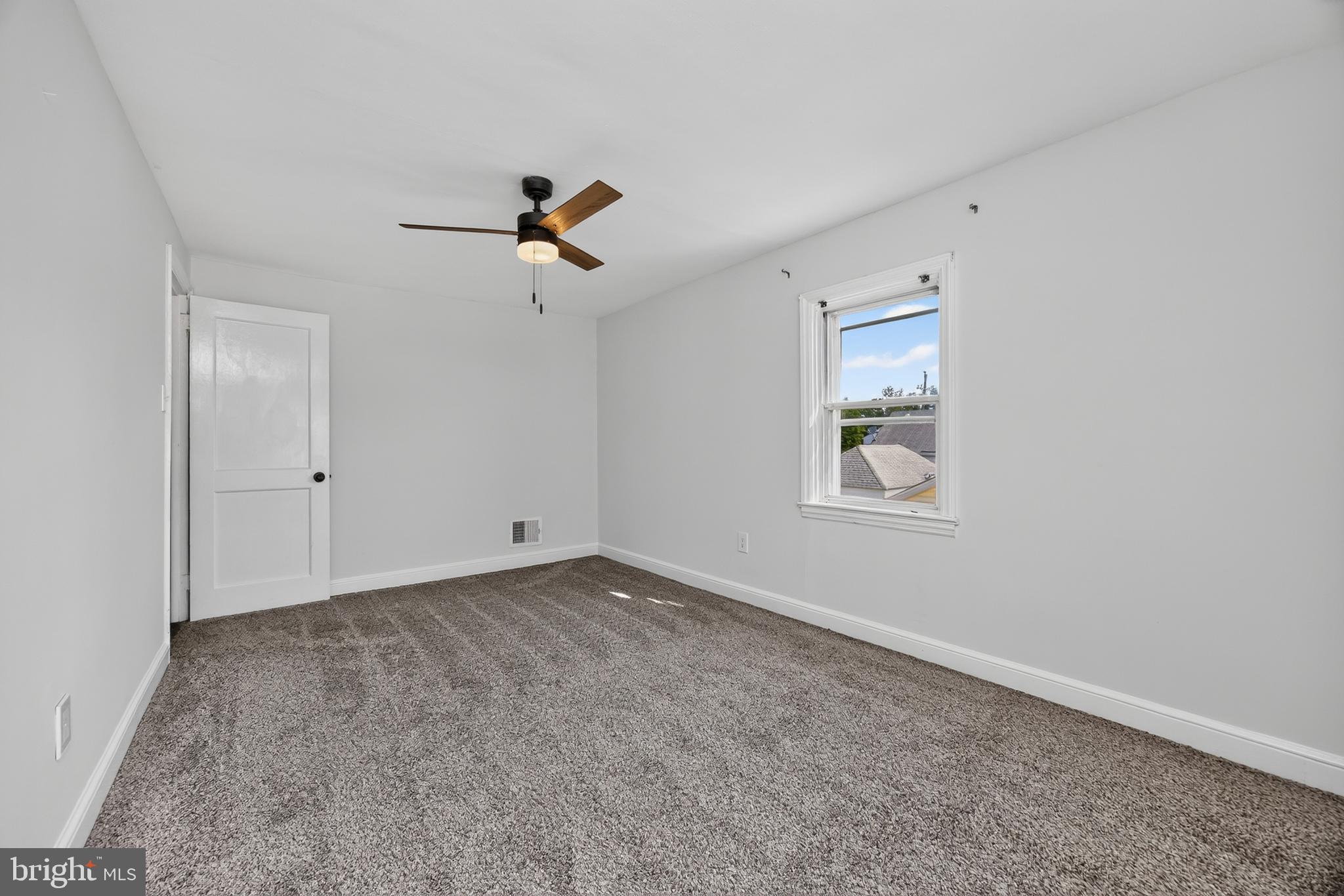 GARDEN CITY - Residential