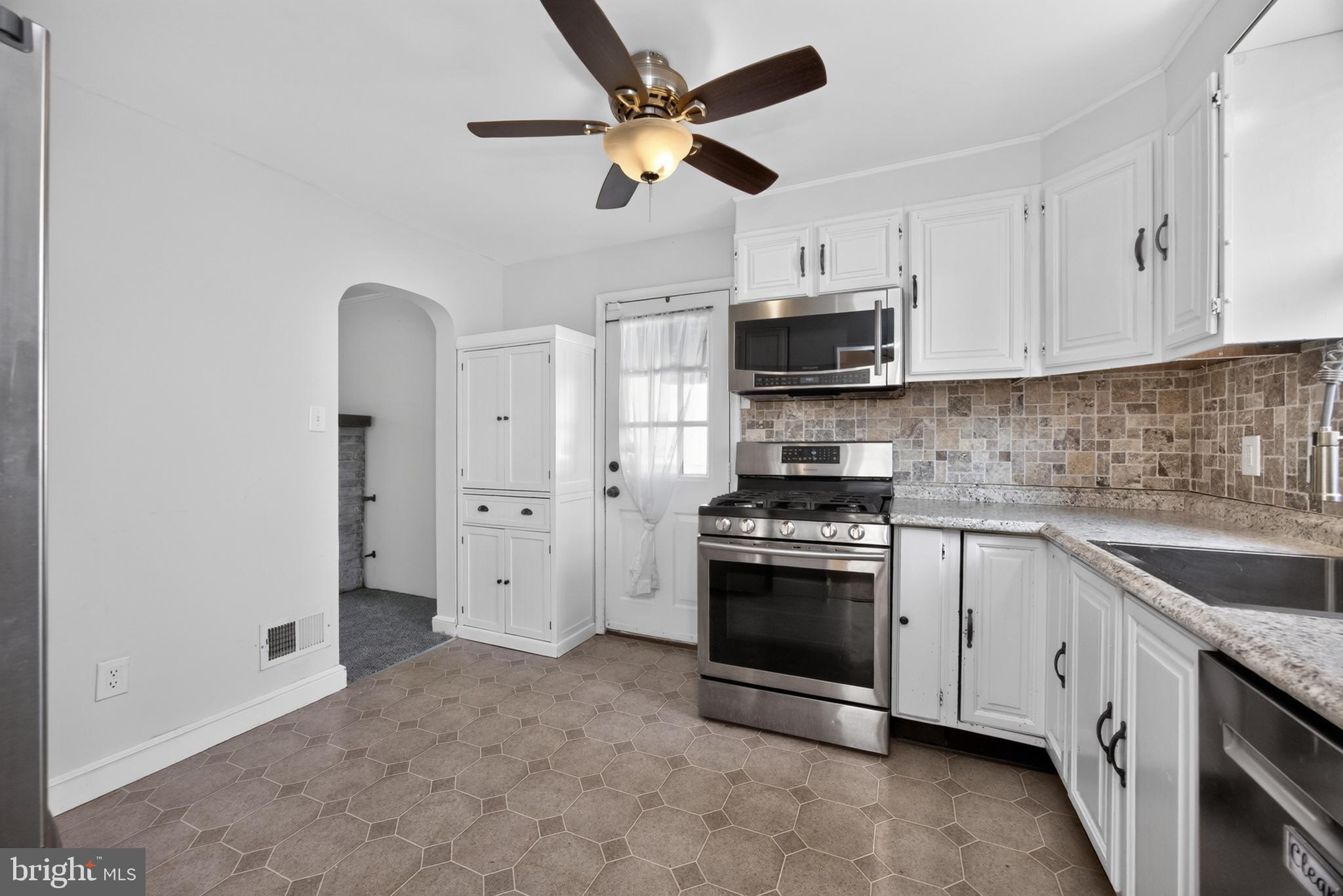 GARDEN CITY - Residential