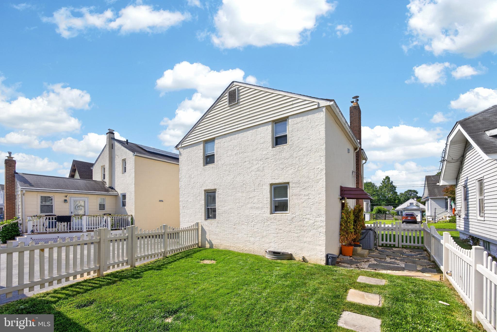 GARDEN CITY - Residential