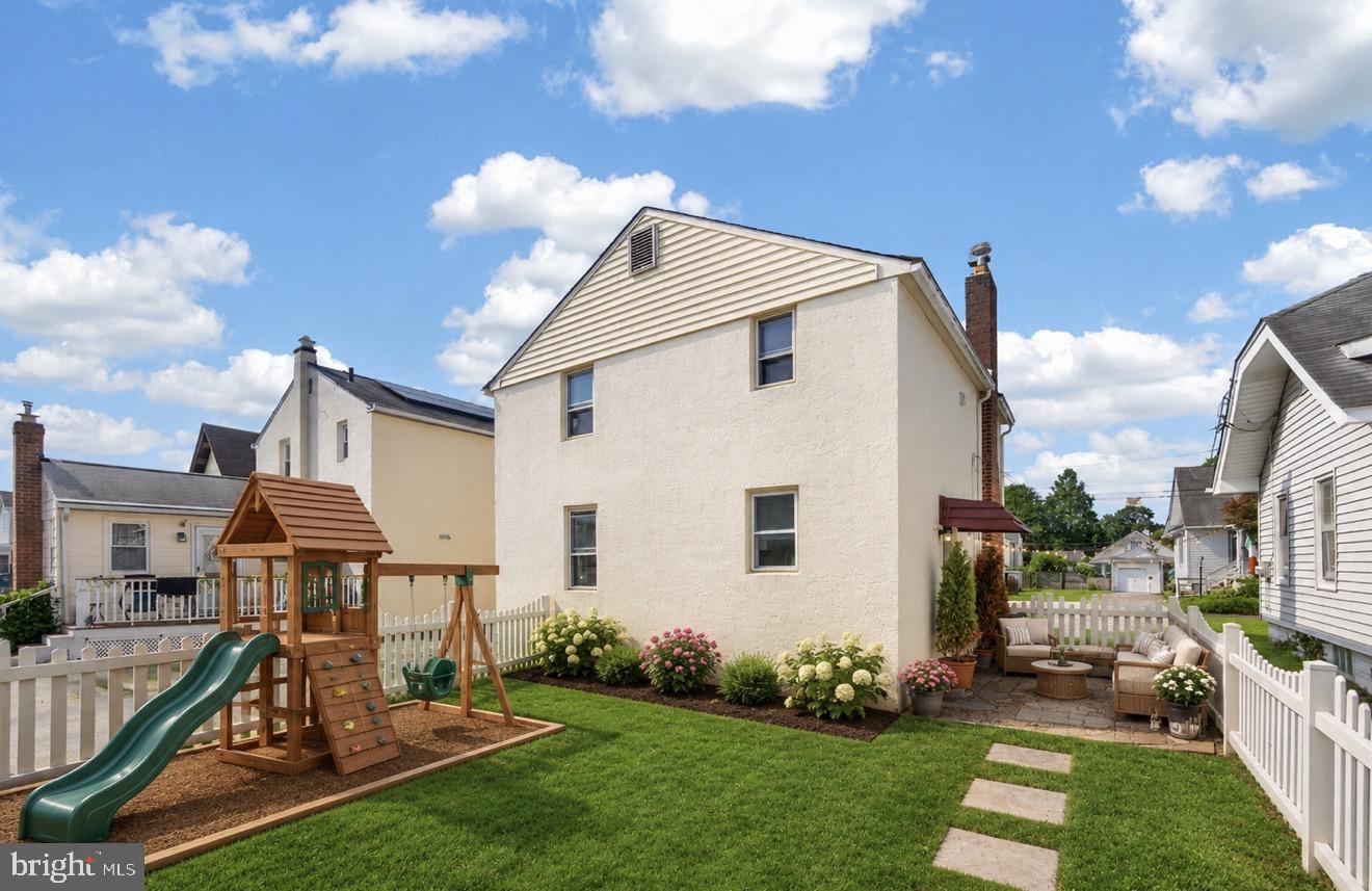 GARDEN CITY - Residential
