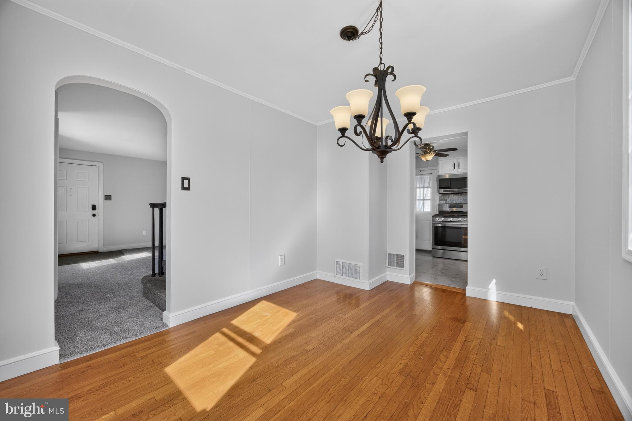 GARDEN CITY - Residential