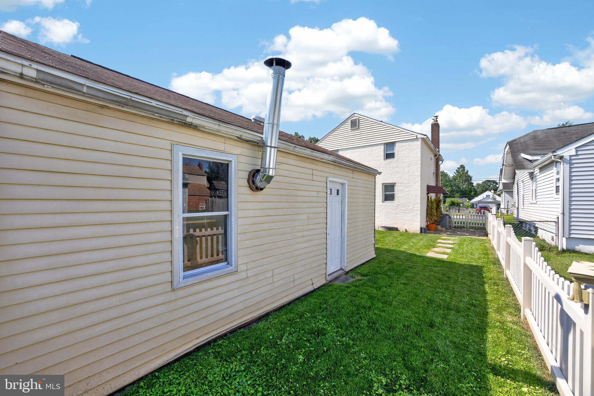 GARDEN CITY - Residential