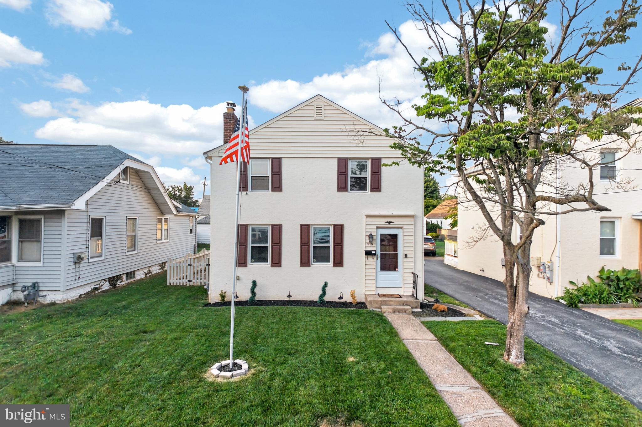 GARDEN CITY - Residential