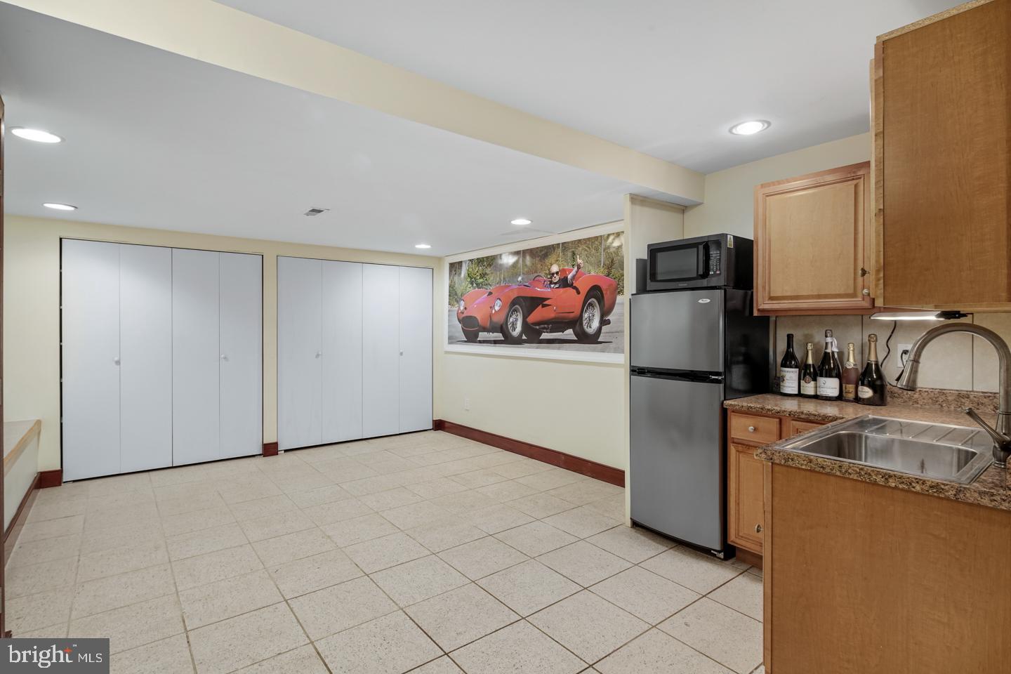 WASHINGTON SQ WEST - Residential
