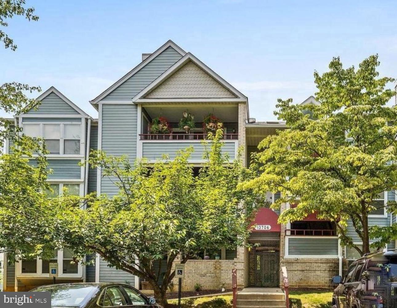 Welcome to this beautiful home, move in ready, recently updated. 2 bedrooms with 2 bathrooms lovely condo. Check out the gorgeous new flooring. The kitchen is open to the dining room for easy entertaining. Close to restaurants, schools, places of worship and other services. Make this your new home today!
