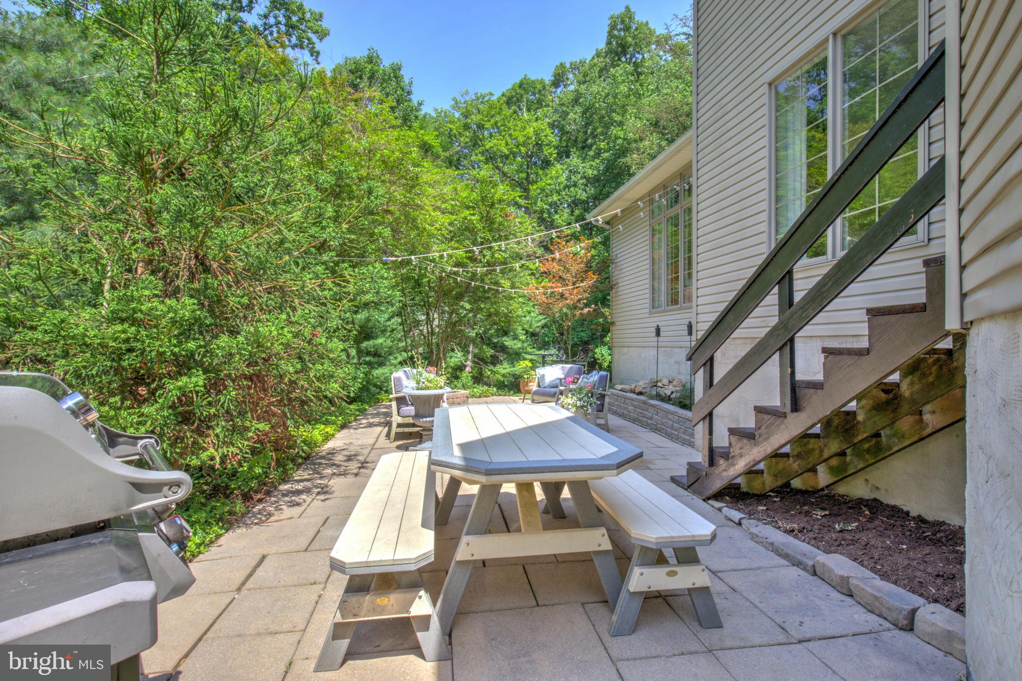 MONACY MANOR - Residential