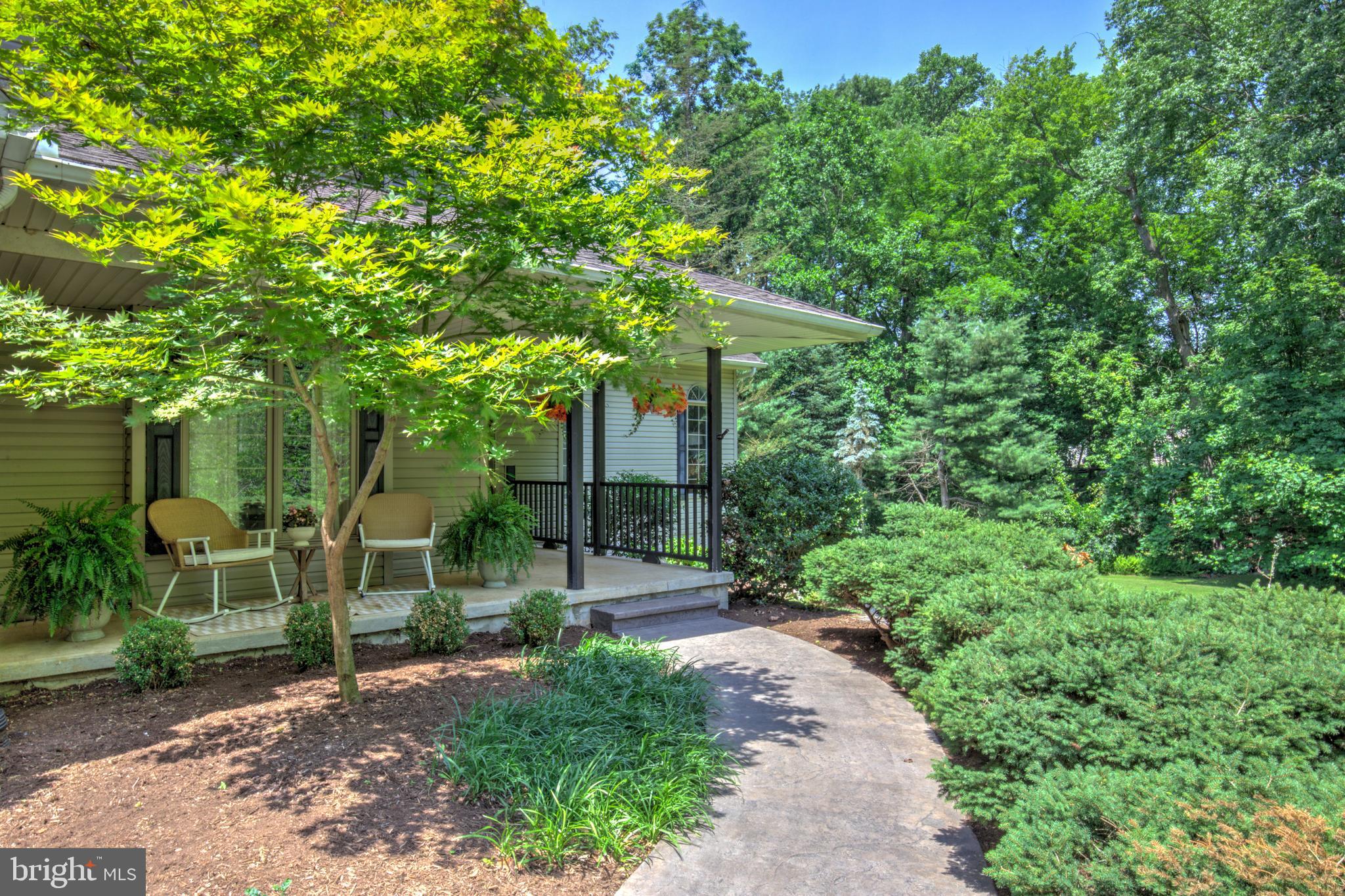 MONACY MANOR - Residential