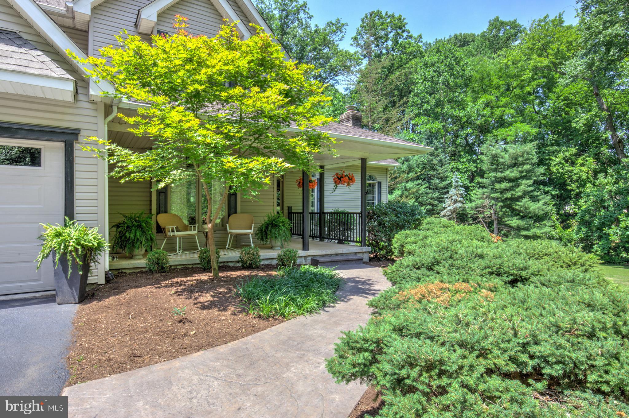 MONACY MANOR - Residential