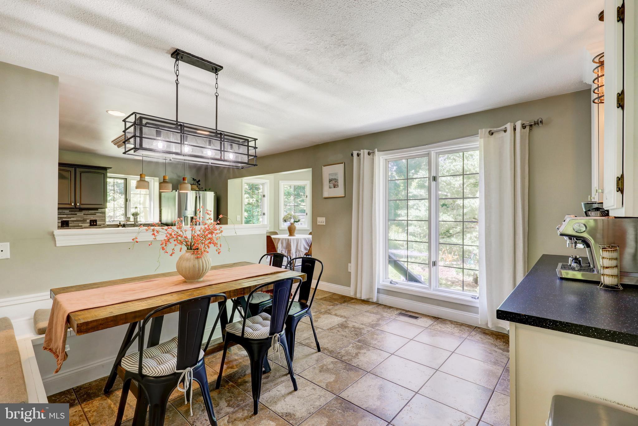 MONACY MANOR - Residential