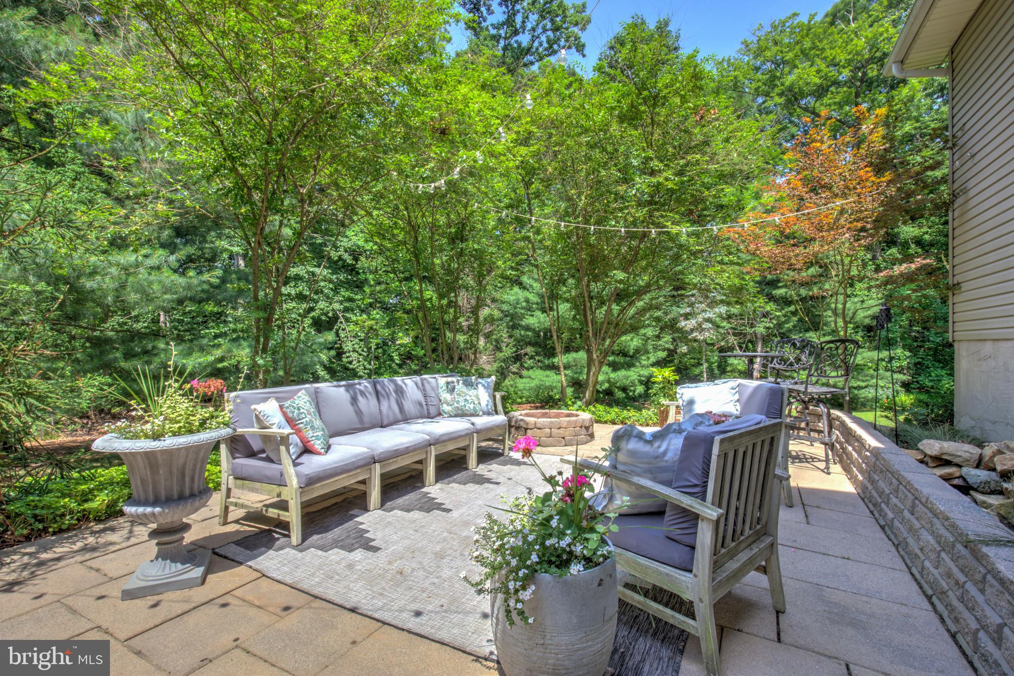 MONACY MANOR - Residential