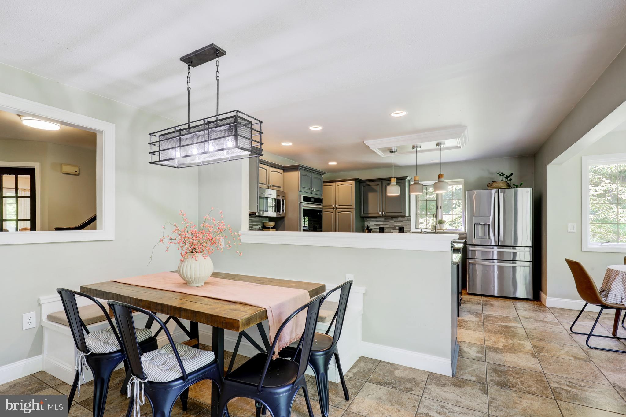 MONACY MANOR - Residential