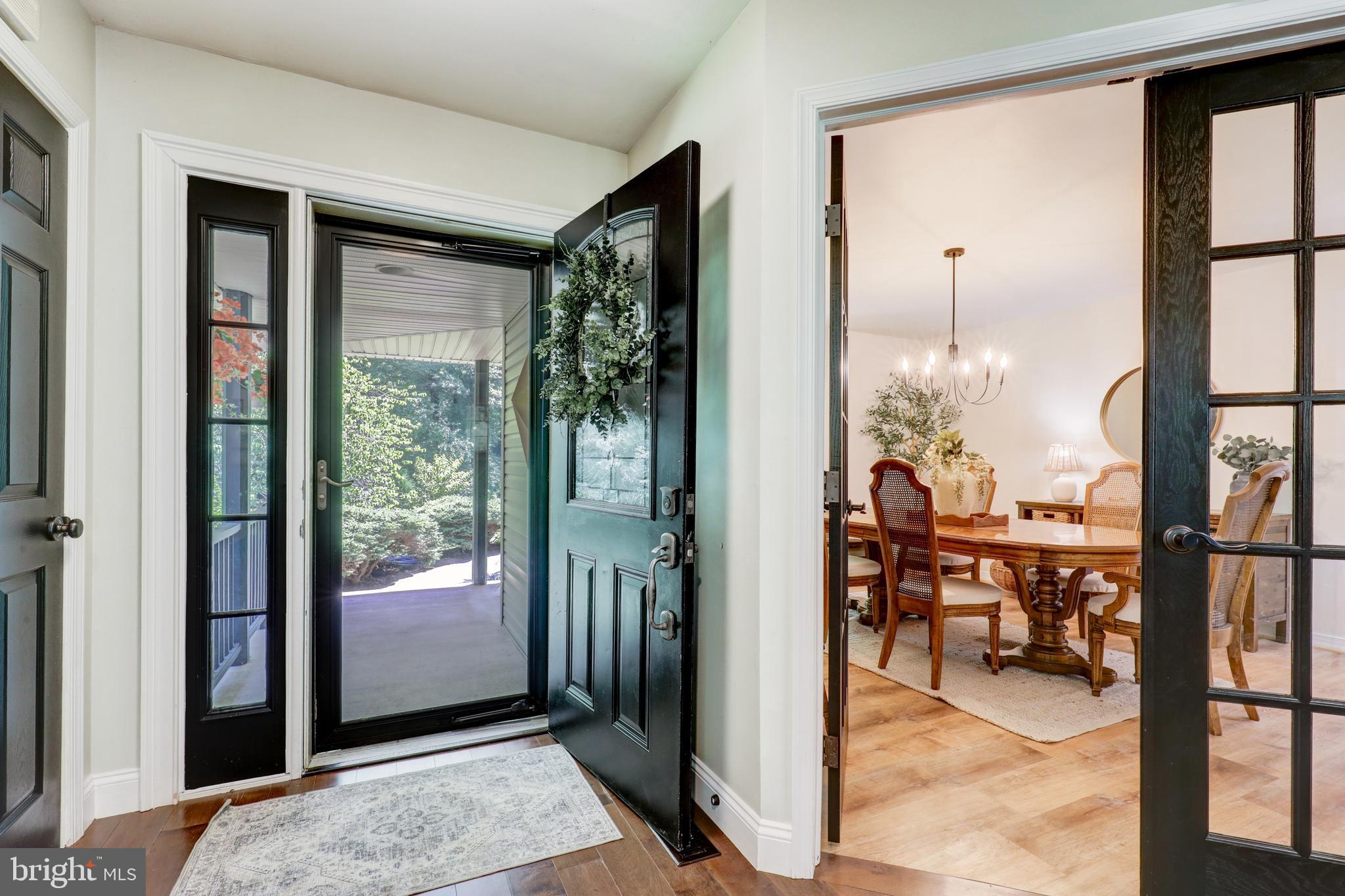 MONACY MANOR - Residential